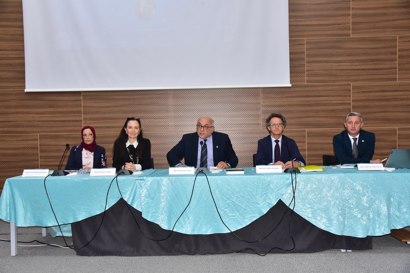 BAÜN Hukuk Fakültesinde Uluslararası Katılımlı "Karşılaştırmalı Hukukta Fikri Mülkiyet Lisanslaması" Paneli Düzenlendi 10
