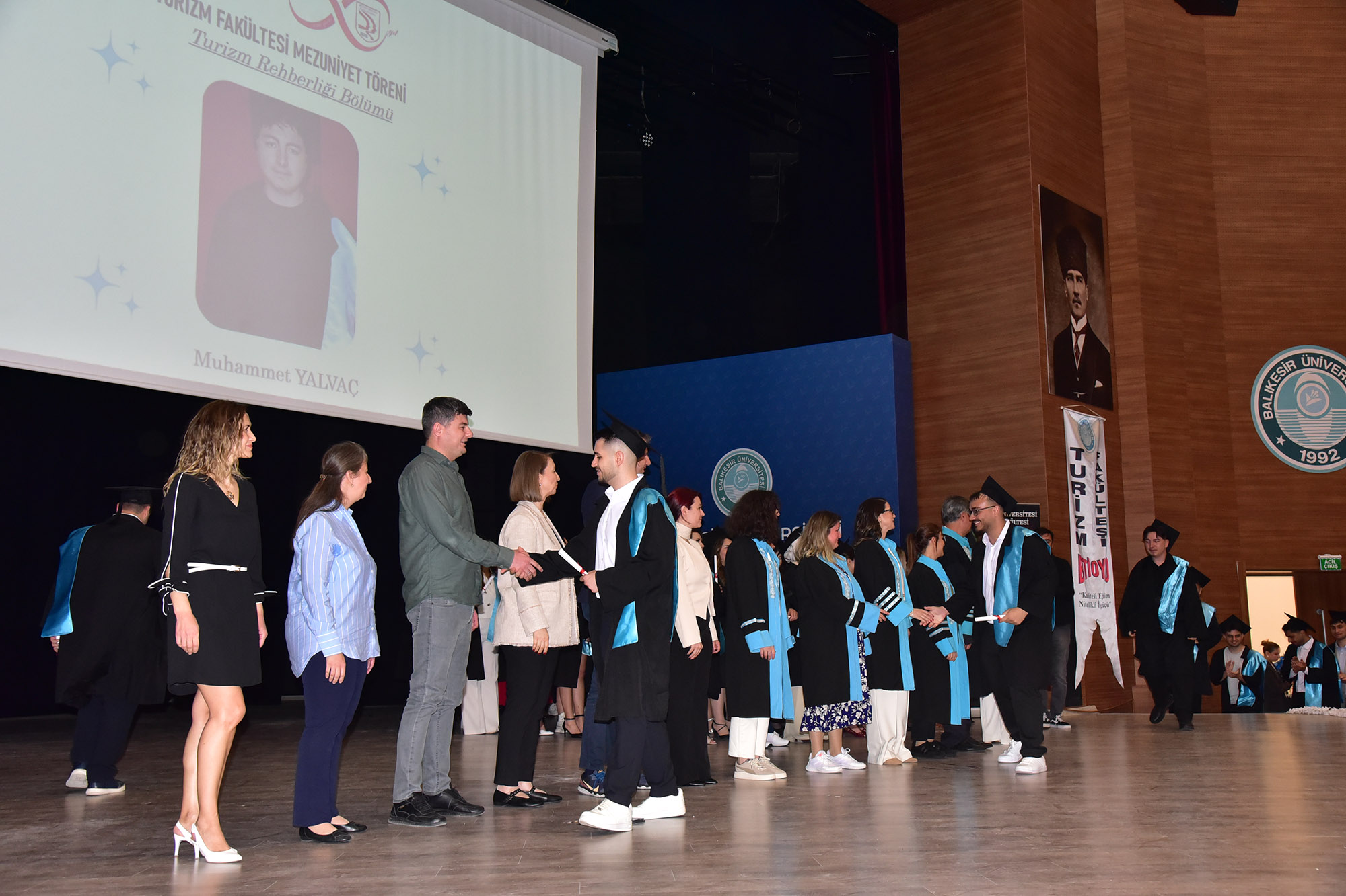 BAÜN Turizm Fakültesinde Mezuniyet Coşkusu 13