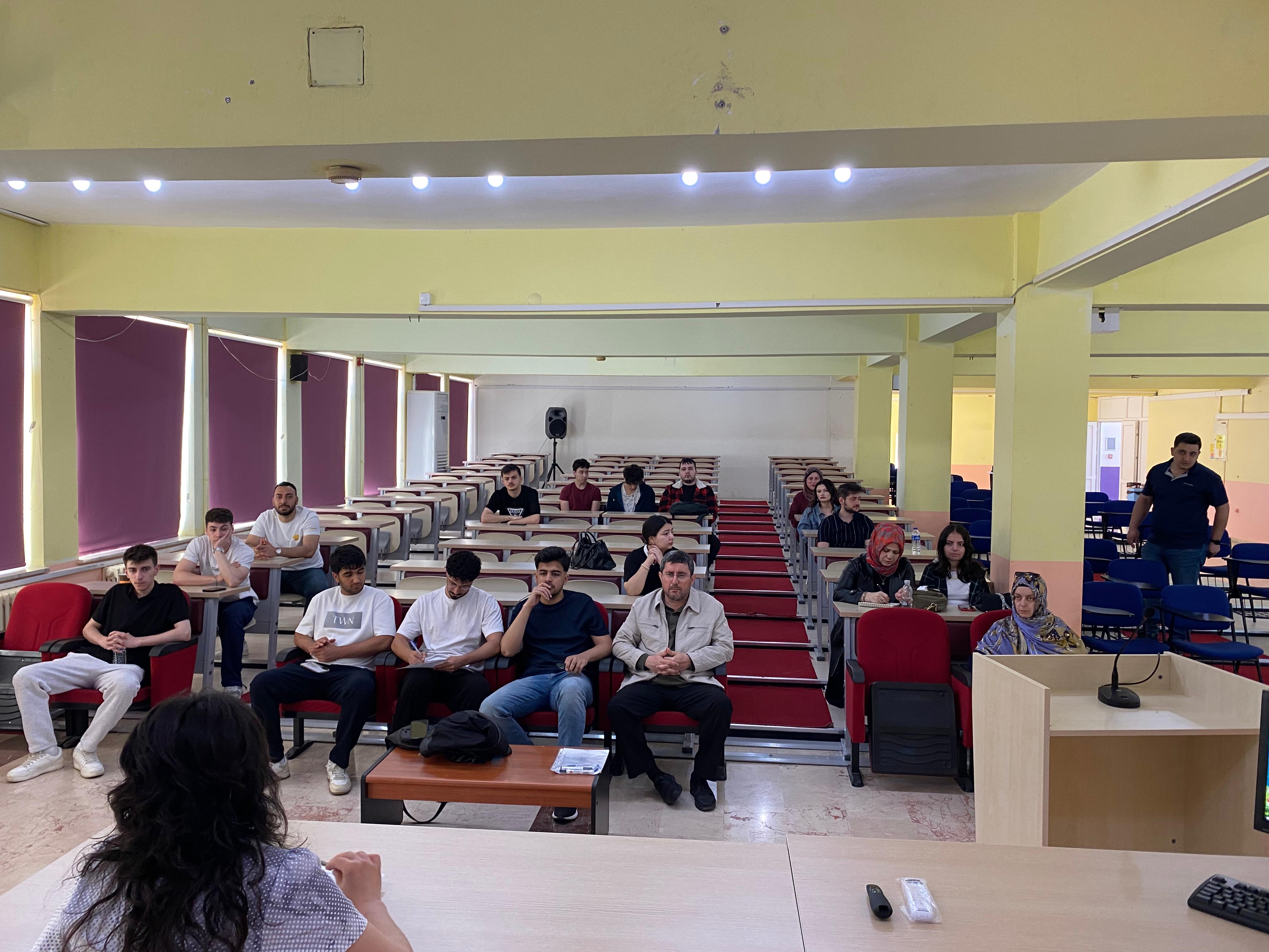 Industry-Student Meeting Held at Edremit Vocational School 9