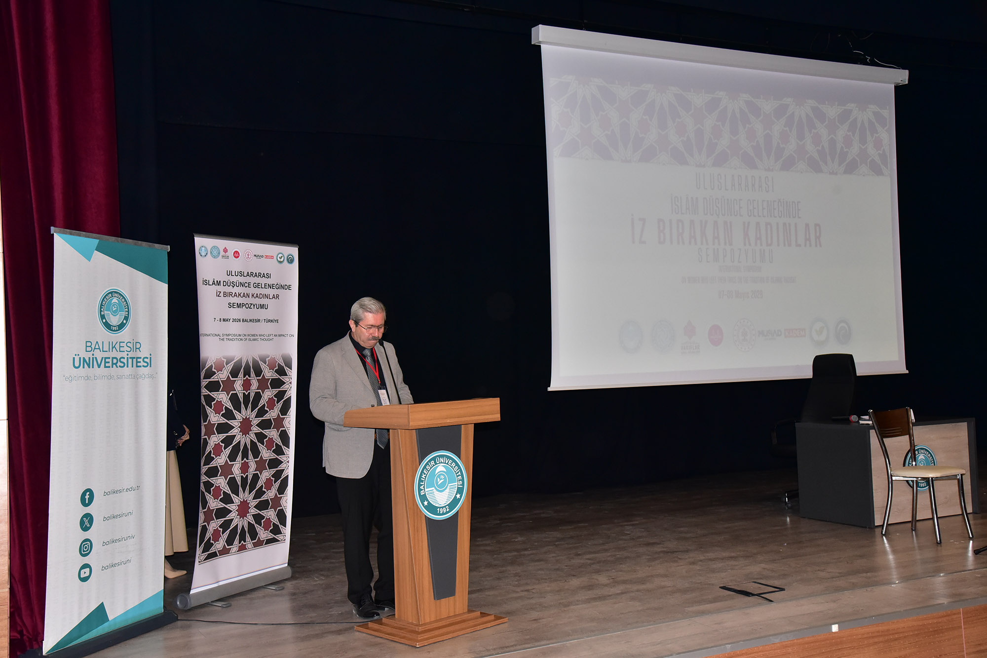 İslam Düşünce Geleneğinde İz Bırakan Kadınlar, BAÜN deki Sempozyumda Ele Alındı