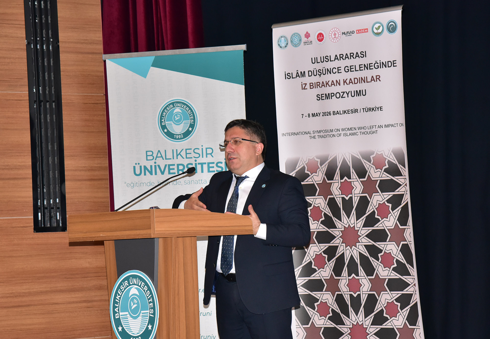 İslam Düşünce Geleneğinde İz Bırakan Kadınlar, BAÜN deki Sempozyumda Ele Alındı 2