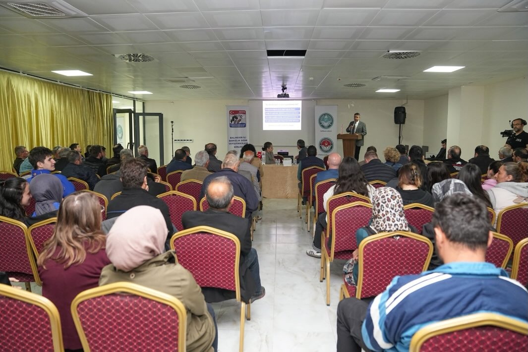 BAÜN ve Balıkesir Damızlık Sığır Yetiştiricileri Birliği Ortaklığındaki “Yetiştirici Buluşmaları”nın İkincisi Savaştepe’de Gerçekleştirildi 2