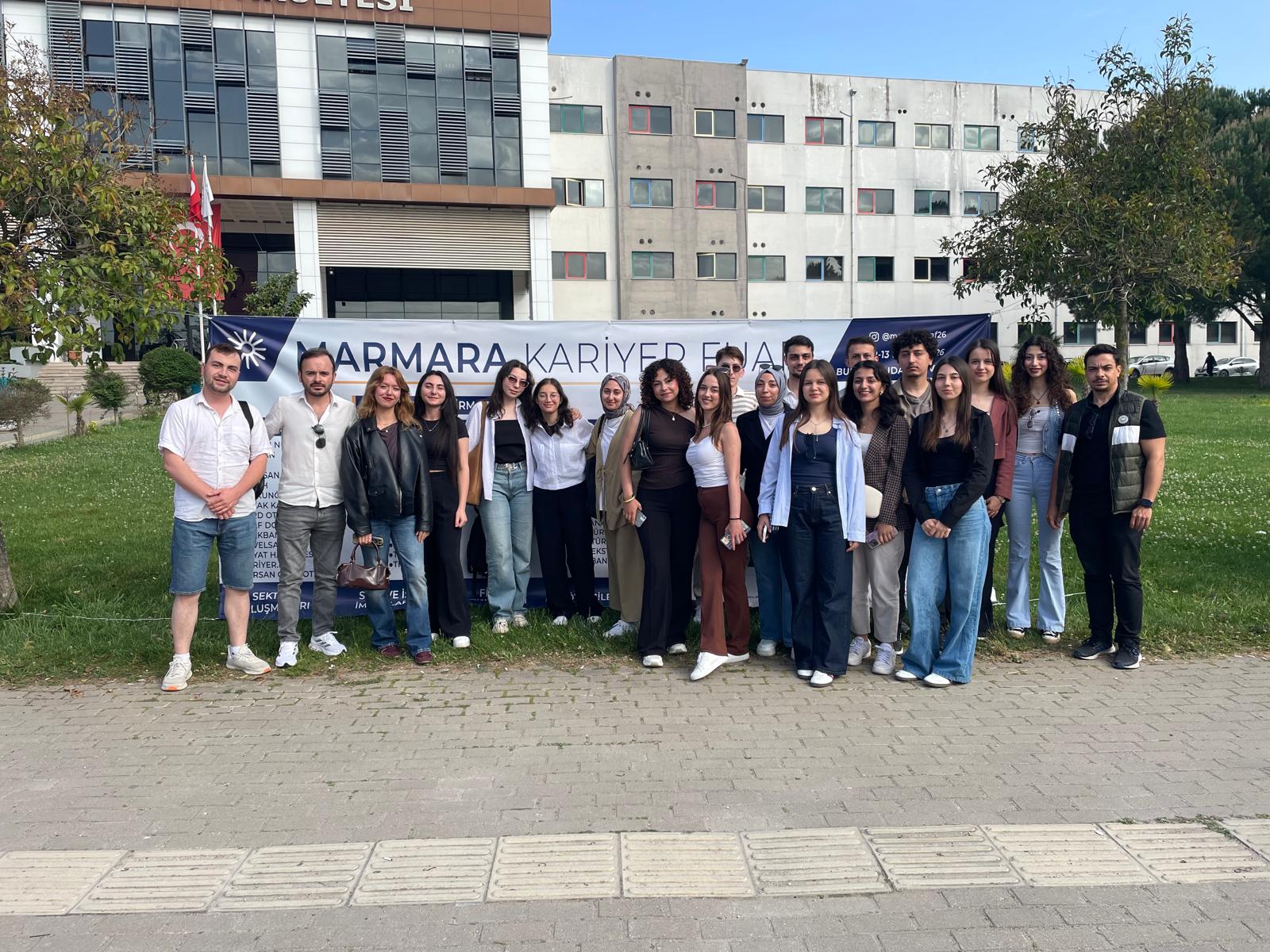 Mimarlık Fakültesi Marmara Kariyer Fuarına Katılım Sağladı