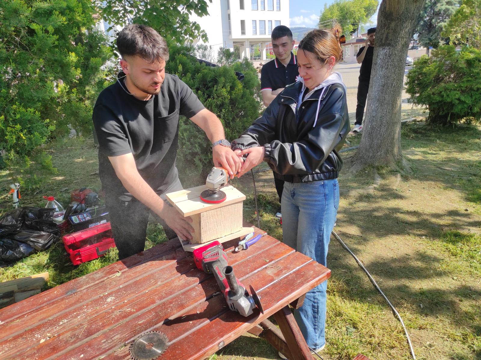 Harita ve Kadastro Programı Öğrencilerinden Kuş Yuvası Yapımı Etkinliği 5