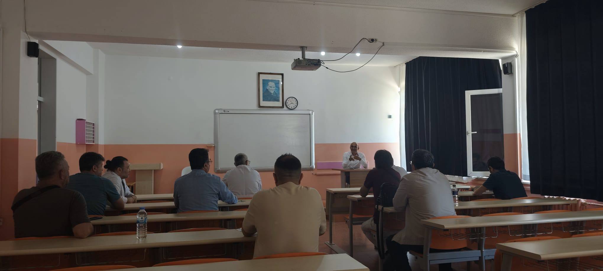 Edremit Meslek Yüksekokulunda 3. MEDEK Akreditasyon Toplantısı Gerçekleştirildi 2