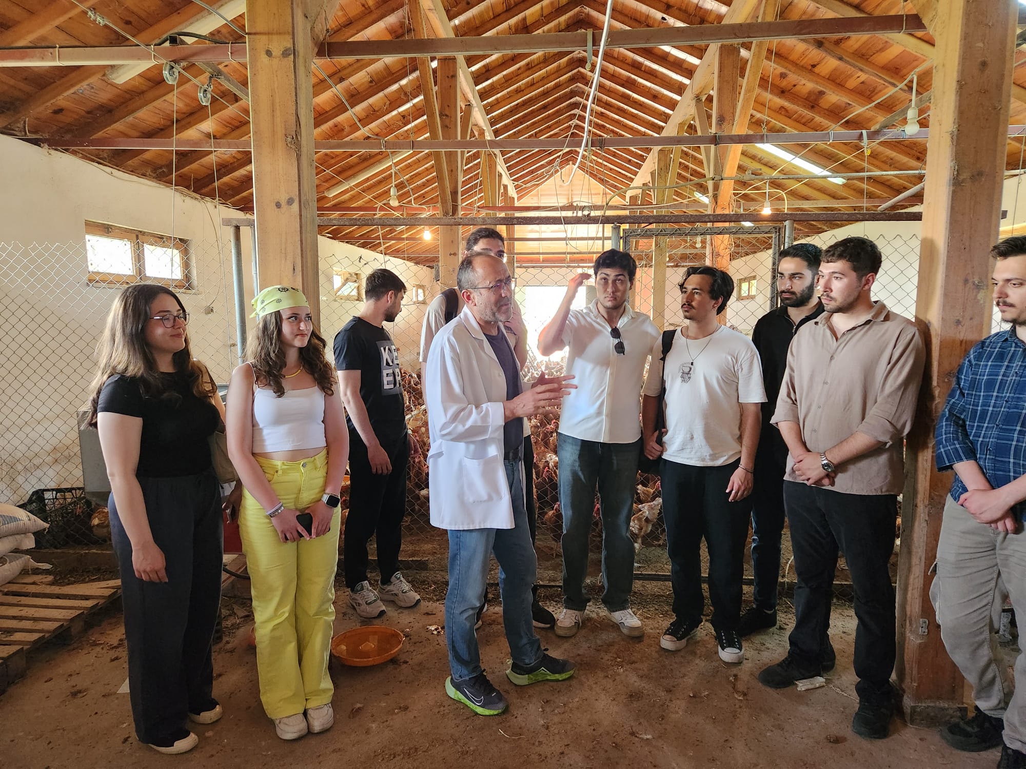 Practical Field Training as Part of the Poultry Diseases Course 3