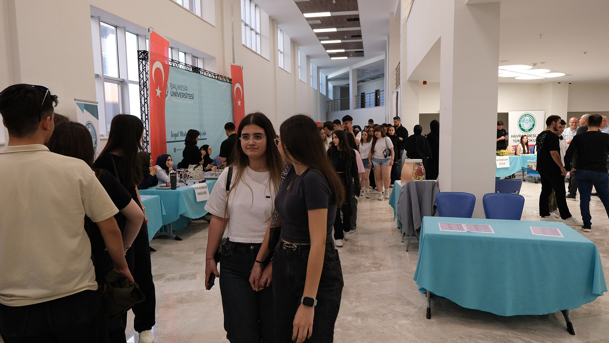Geleceğin Üniversitelileri BAÜN’de Buluştu: Lise Tanıtım Günleri Yoğun İlgi Gördü 7