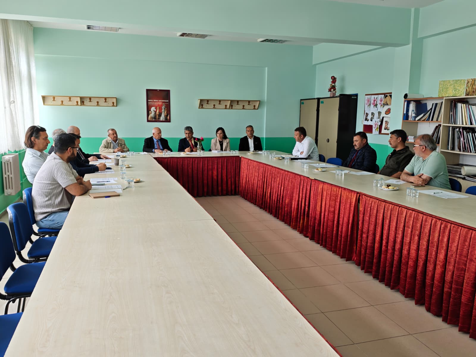 Dursunbey'in Geleceği İçin Güç Birliği: MYO Danışma Kurulu Toplantısı Gerçekleşti 3