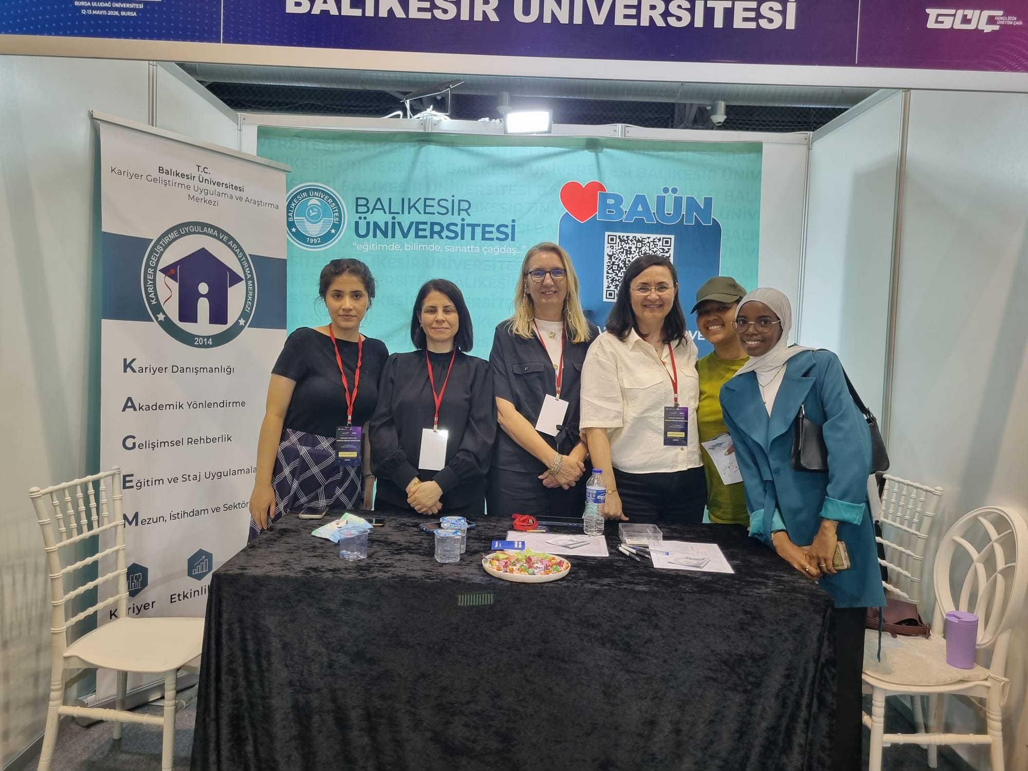 Öğrenci İşleri Daire Başkanlığımız Marmara Bölgesi Kariyer Fuarında (MARMARAKAF 26) Sektör Temsilcileriyle Bir Araya Geldi. 2