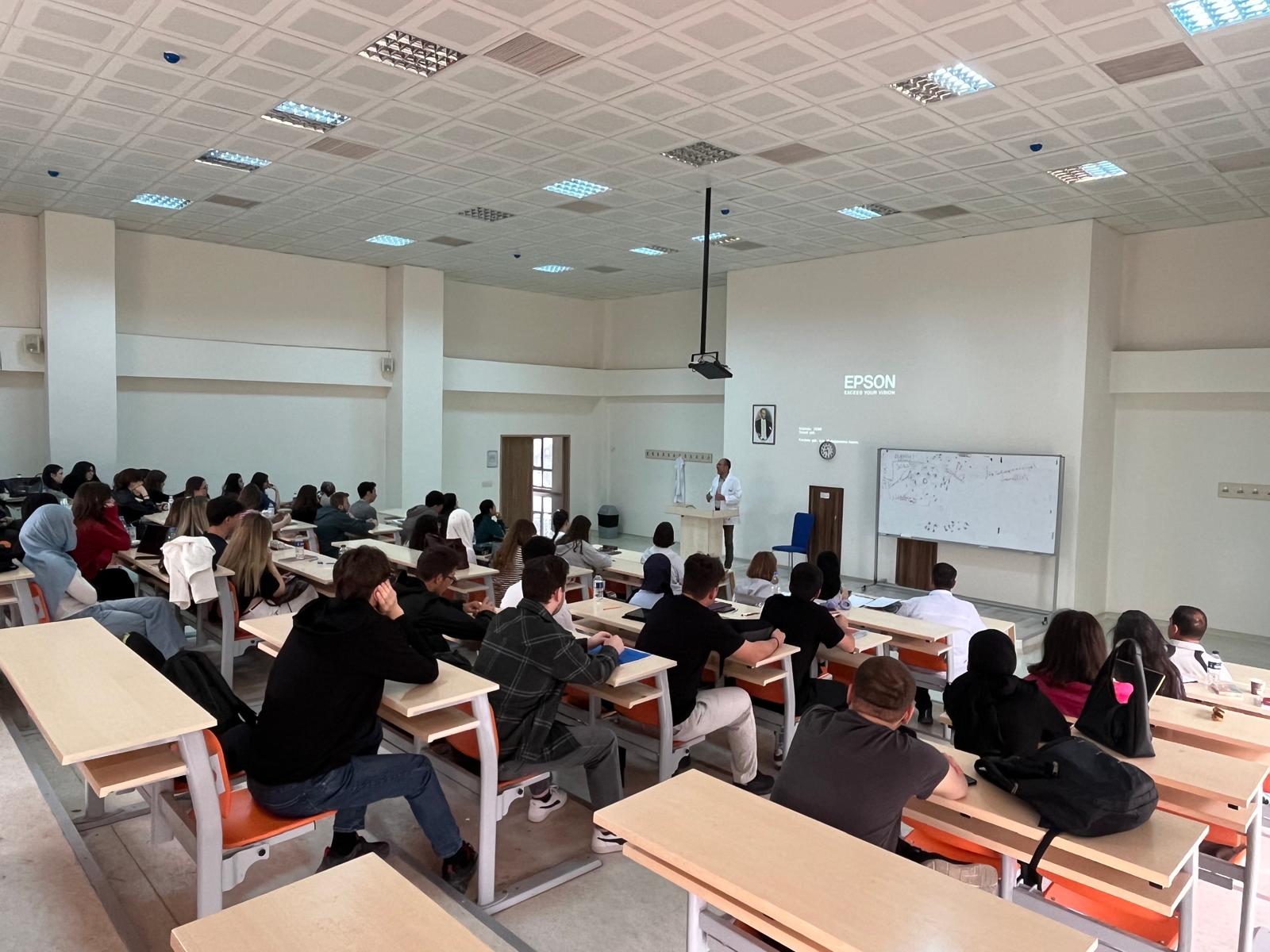 Fakültemizde “Dekan-Öğrenci Buluşmaları” Gerçekleştirildi! 8