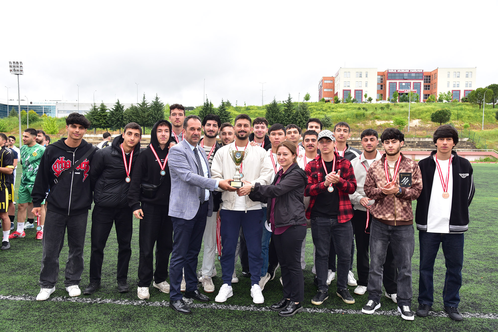 BAÜN Spor FEST 2026’da Kupalar Sahiplerini Buldu 3