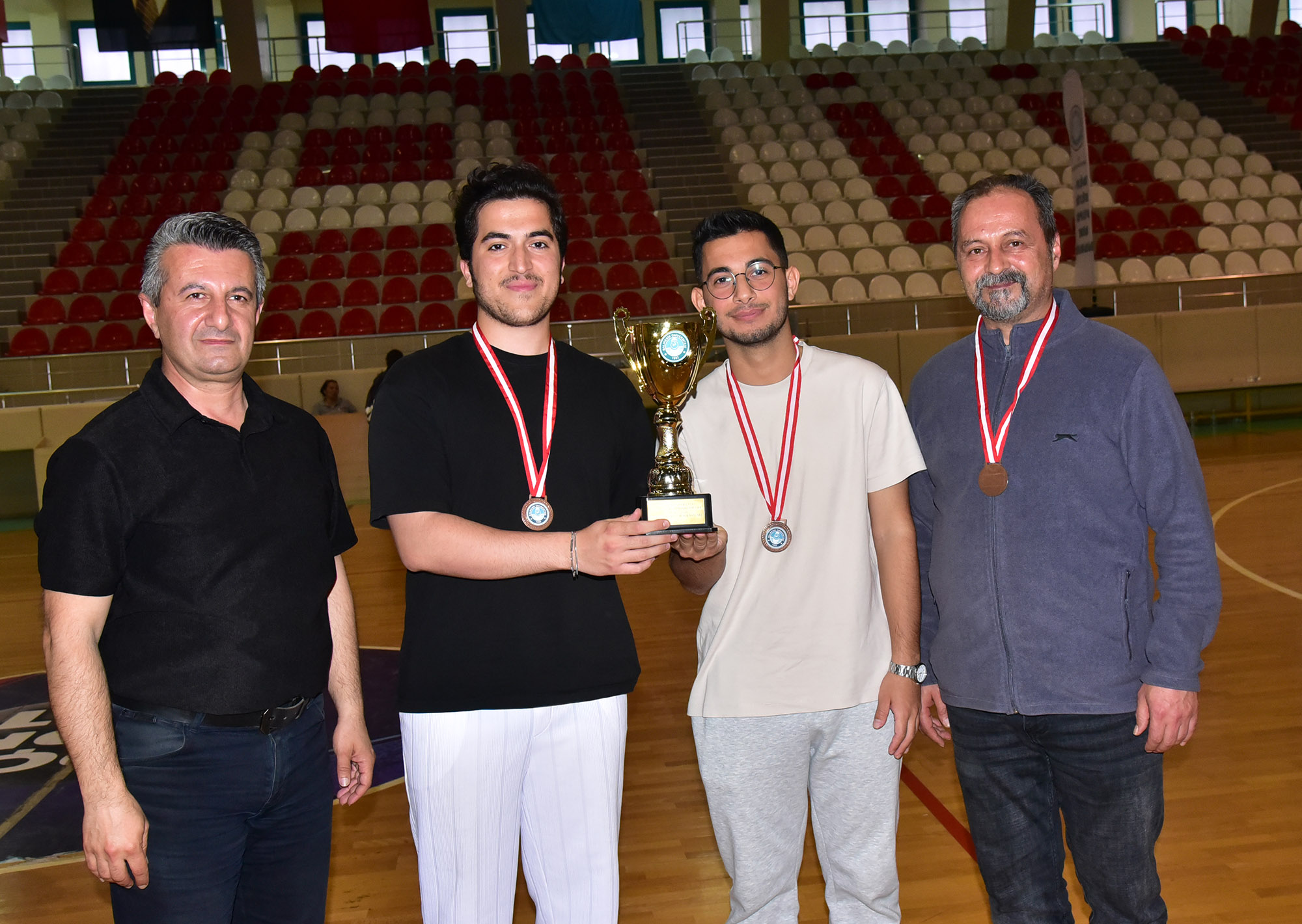 BAÜN Spor FEST 2026’da Kupalar Sahiplerini Buldu 13