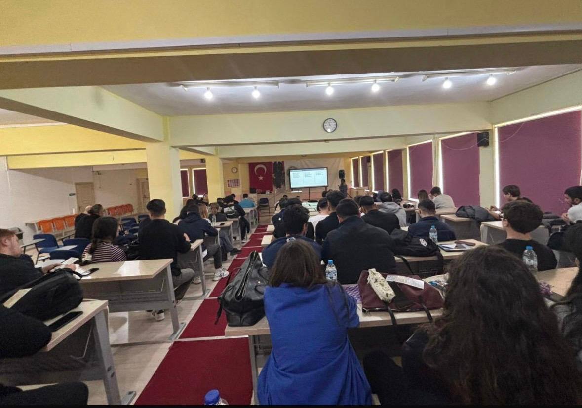 Digital Career Opportunities and Social Media Usage Seminar Held at Edremit Vocational School 2