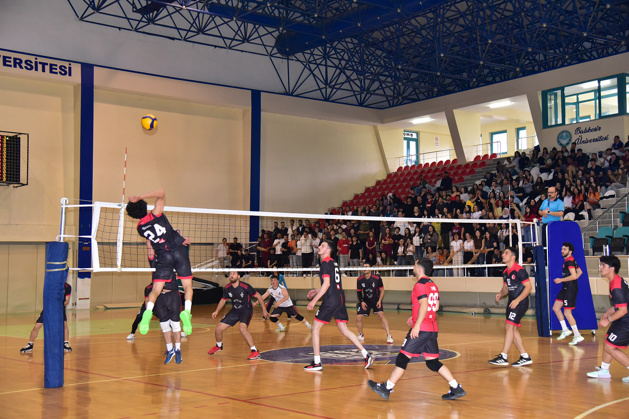BAÜN Spor FEST 2026 da Kupalar Sahiplerini Buldu 12