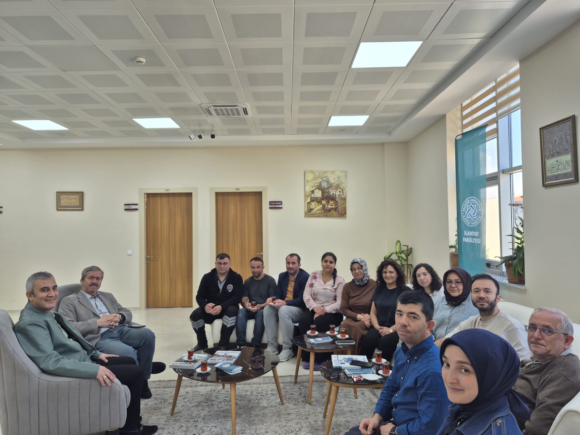 Dekanlık Yönetimi Personelle Buluştu