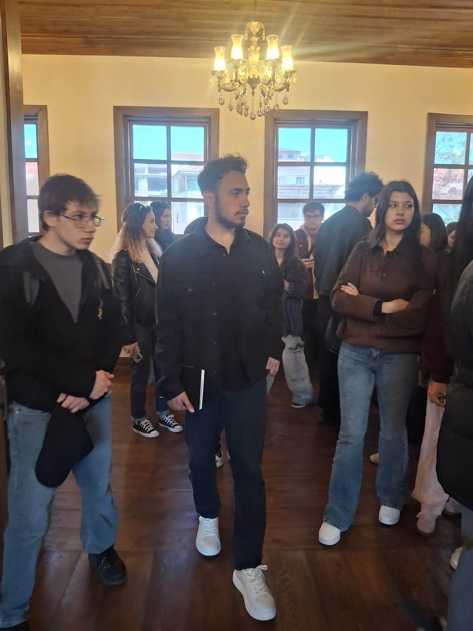 Öğrencilerle Turizm Tanıtım Ofisi ve Balıkesir Liseli Keşşaflar Müzesi Gezisi Gerçekleştirildi. 6