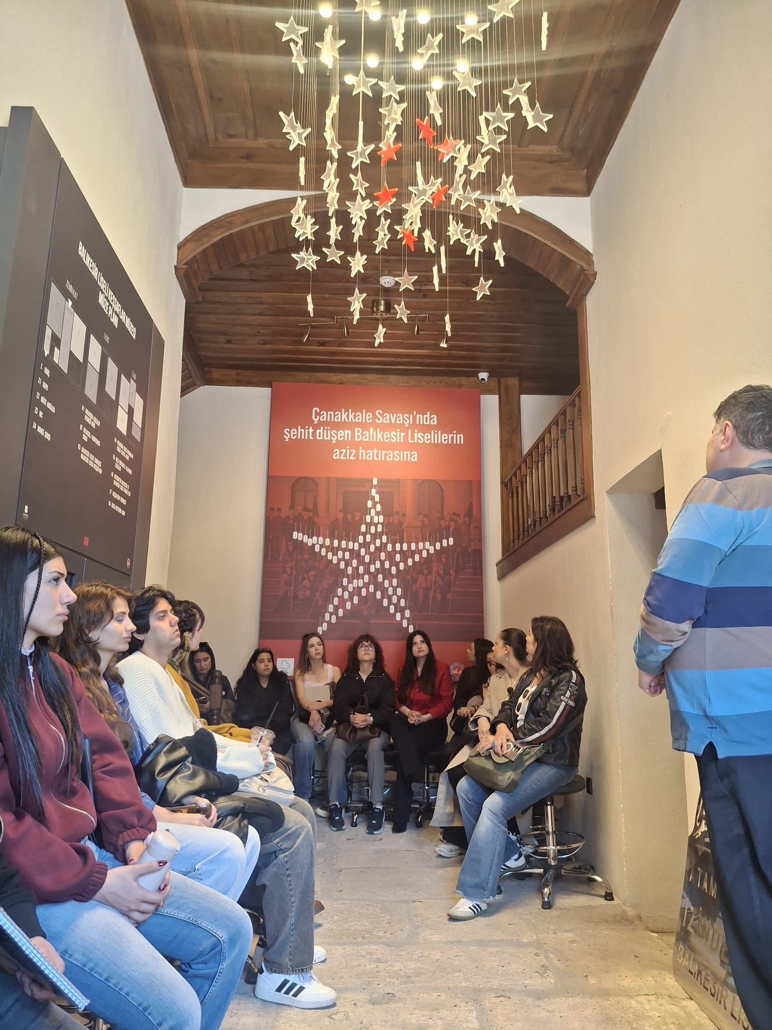 Öğrencilerle Turizm Tanıtım Ofisi ve Balıkesir Liseli Keşşaflar Müzesi Gezisi Gerçekleştirildi. 2