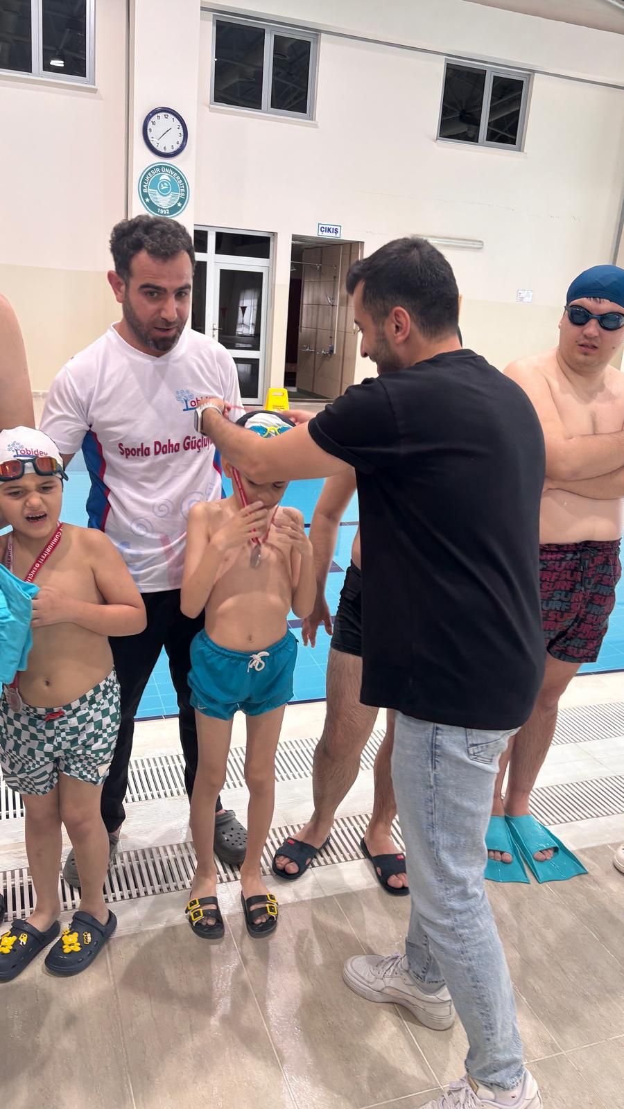 Engel Tanımayan Kulaçlar Etkinliği Balıkesir Üniversitesinde Gerçekleştirildi 4