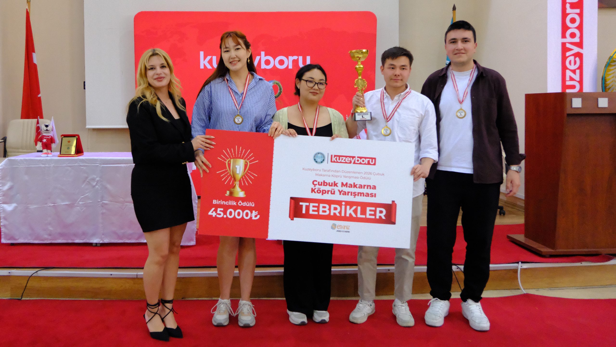 ÇUBUK MAKARNA KÖPRÜ YARIŞMASI 5