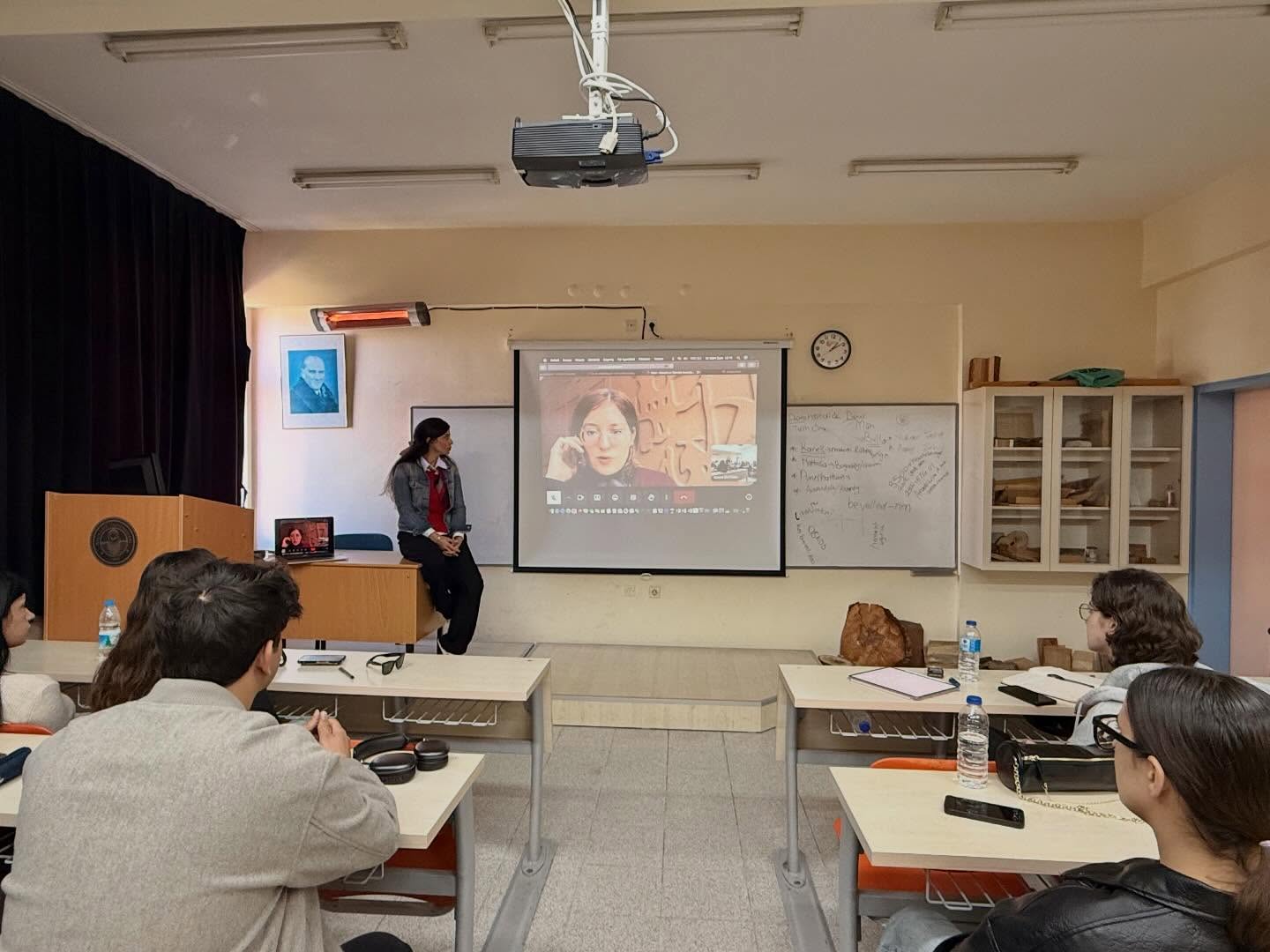 Mimari Restorasyon Programı öğrencilerine yönelik "Mimarlık ile Teknoloji Arasında Bir Yer: Kültürel Mirası Veri Dijitalleştirme ile Analiz Etmek" başlıklı seminer 3