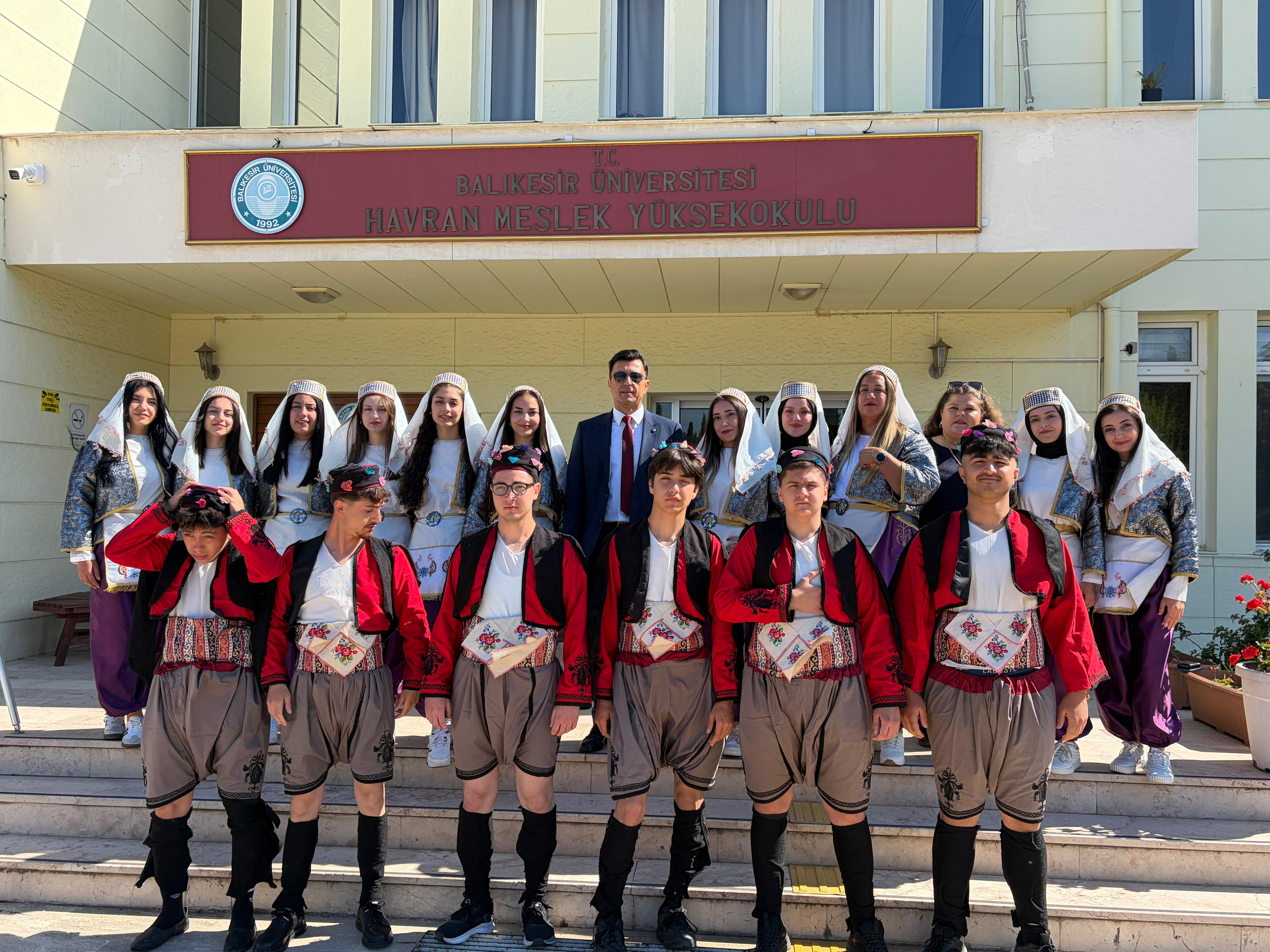19 Mayıs Coşkusu İlçemizde Yüksekokulumuzun Ritmiyle Yankılandı