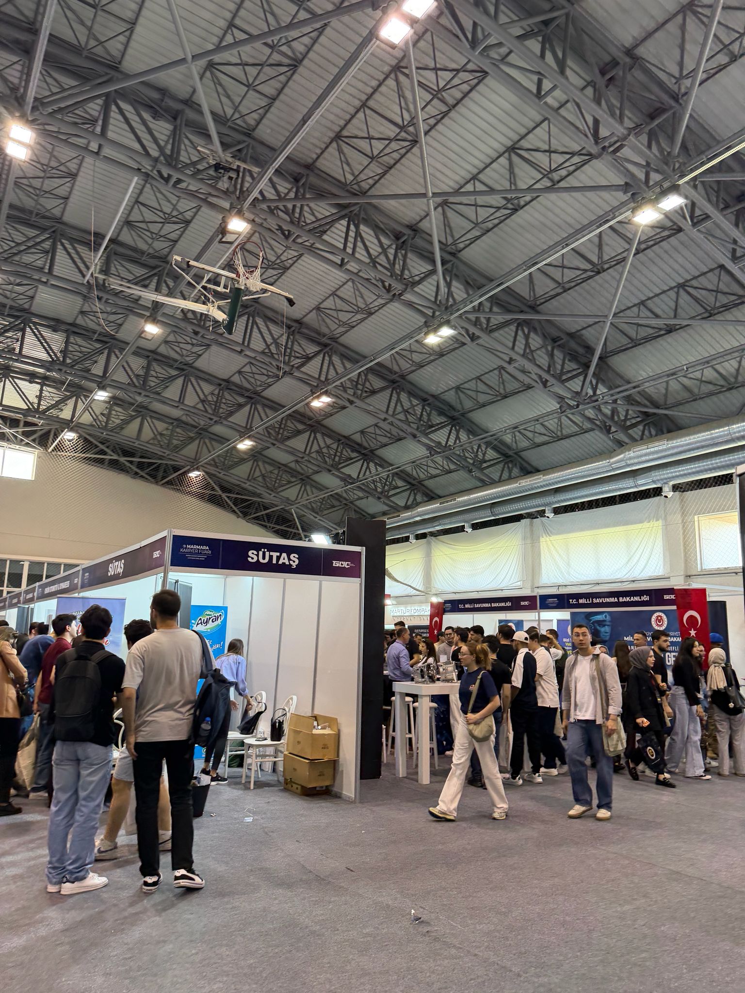 Marketing and Advertising Students Connect with the Business World at MARMARAKAF26 5