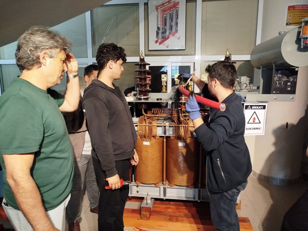 Elektrik Programı Öğrencilerine Uygulamalı Transformatör Eğitimi