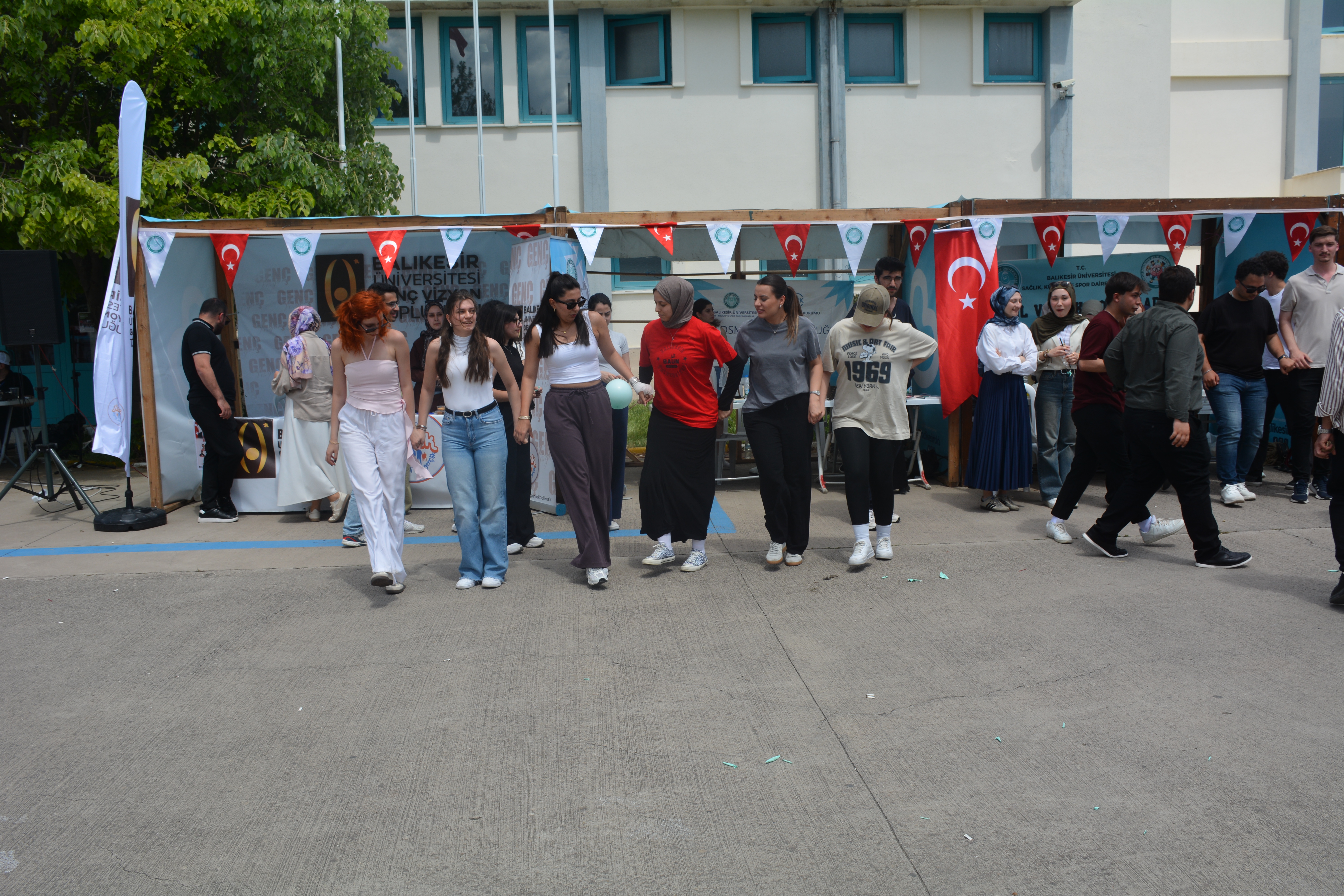 BAÜN FEST 26 Öğrenci Toplulukları Stantları 2