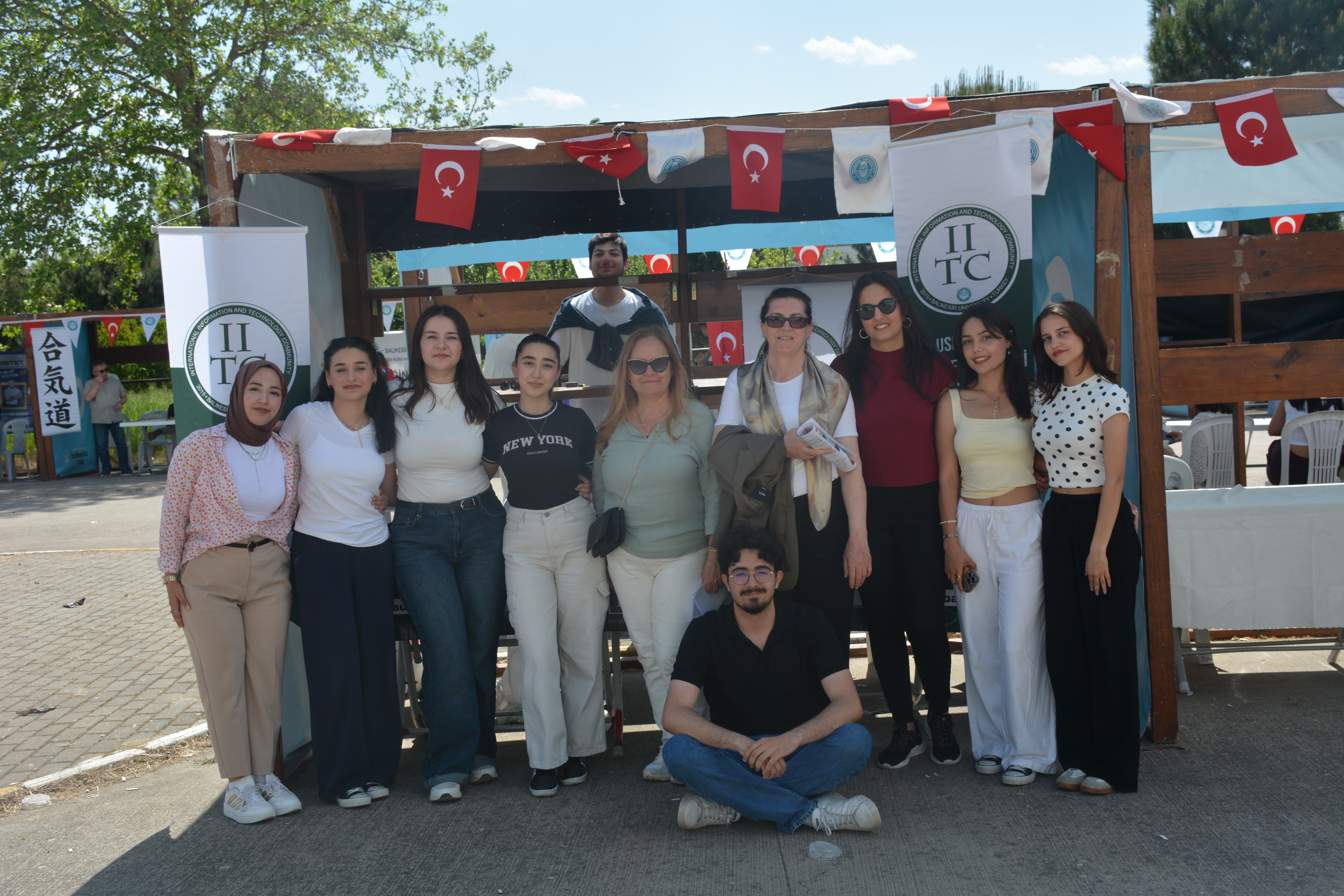 BAÜN FEST 26 Öğrenci Toplulukları Stantları 28