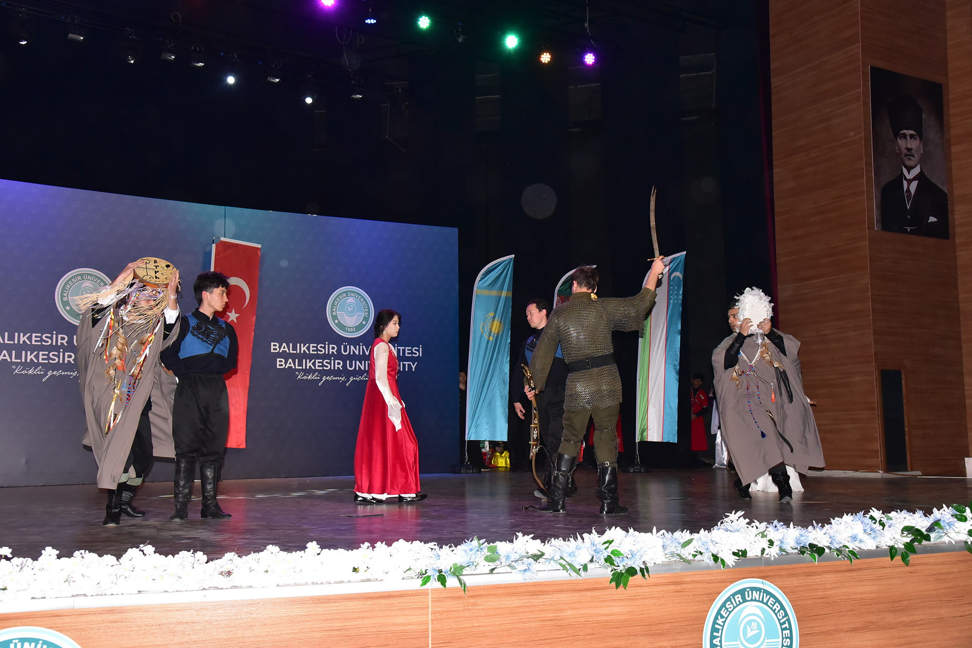 Türk Dünyasının Renkleri BAÜN’de Sahneye Taşındı 10