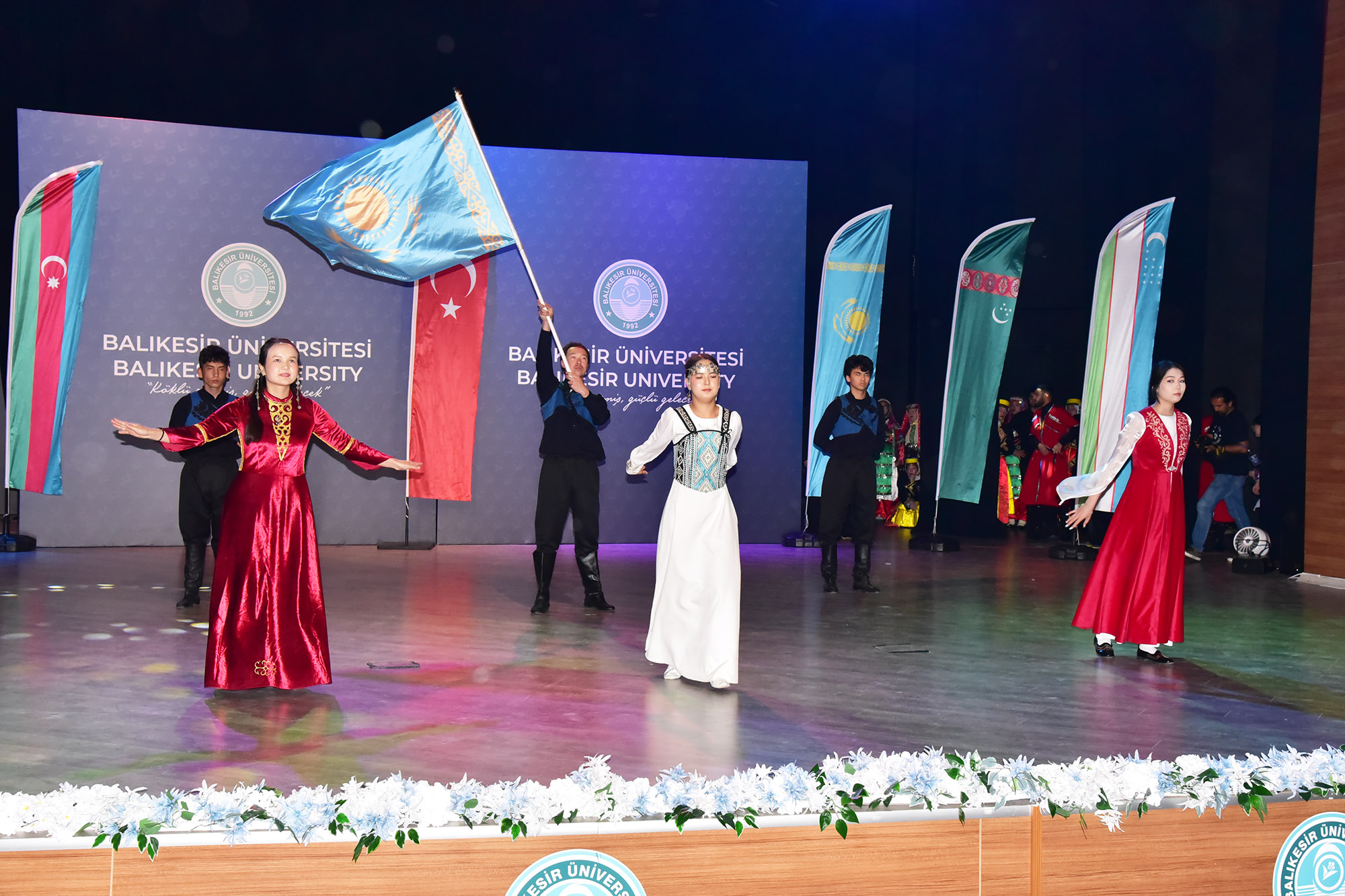 Türk Dünyasının Renkleri BAÜN’de Sahneye Taşındı 4