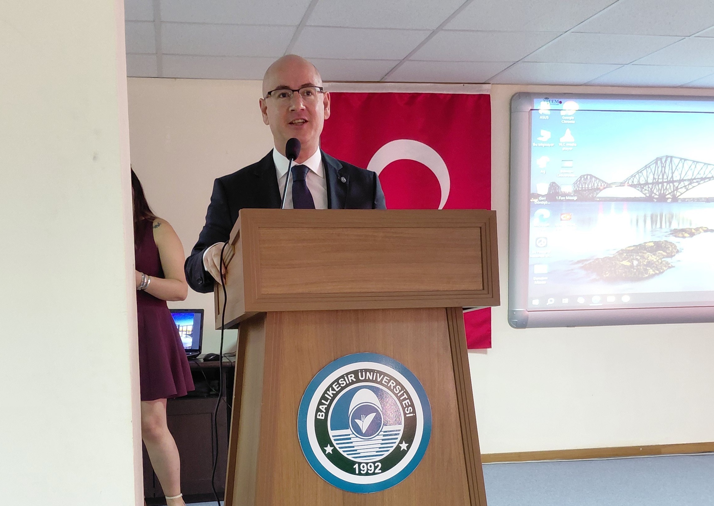BAÜN Ayvalık MYO’da 31. Dönem Mezunlarını Coşkuyla Uğurladı 6