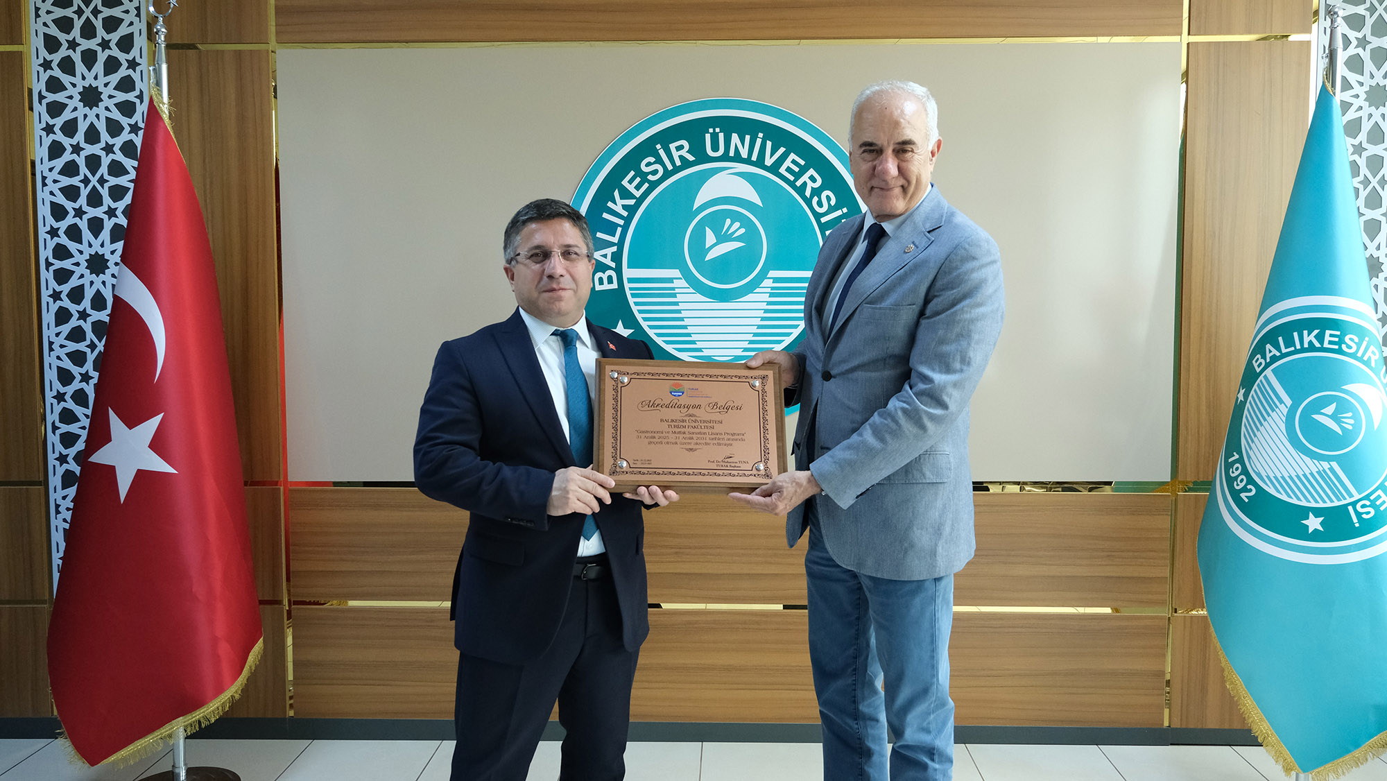 Fakültemize TURAK Akreditasyon Belgeleri Takdim Edildi 2