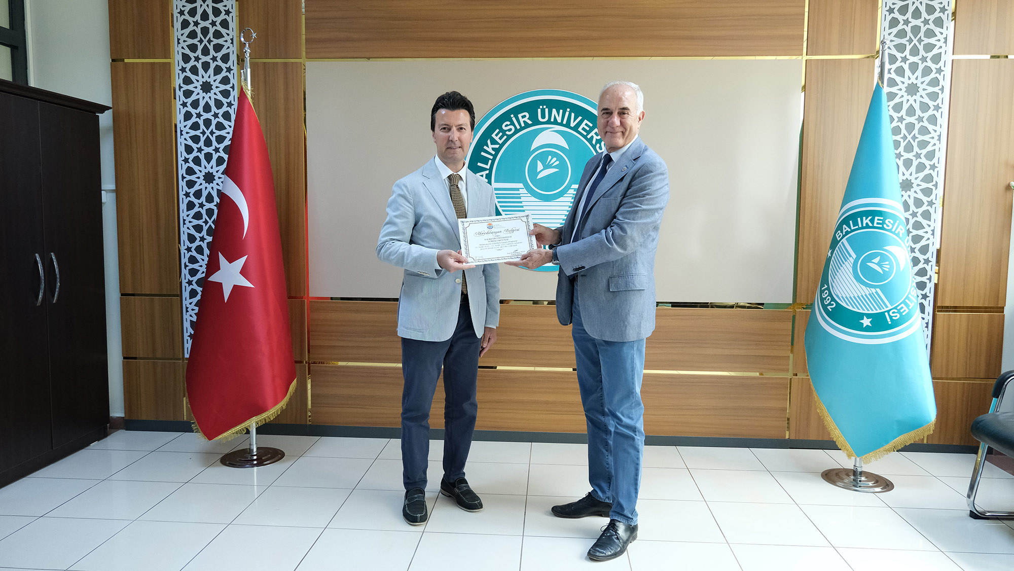 Fakültemize TURAK Akreditasyon Belgeleri Takdim Edildi 6