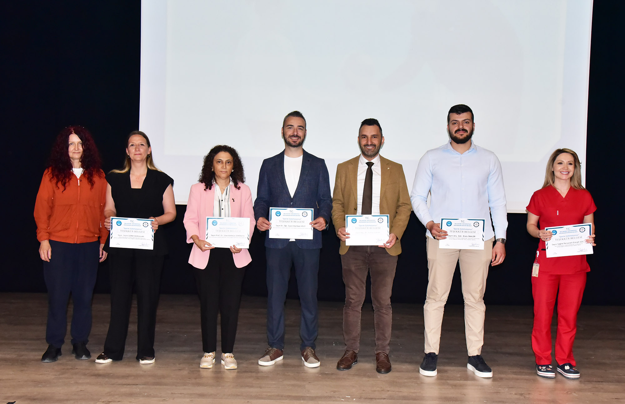 BAÜN Spor Bilimleri Fakültesinde “Sporla Gülümsüyoruz” Projesi Mezuniyetle Taçlandı 12