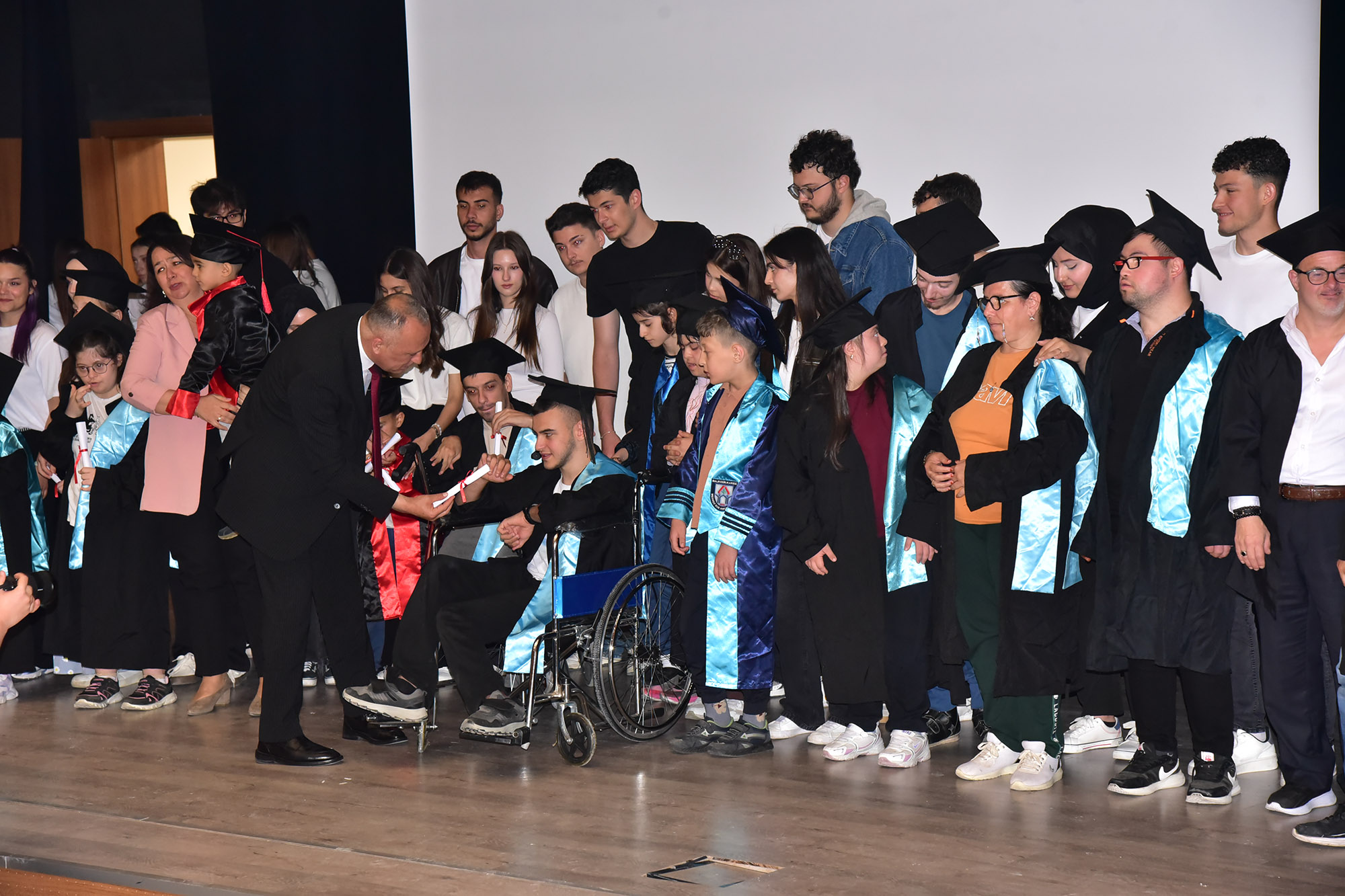 BAÜN Spor Bilimleri Fakültesinde “Sporla Gülümsüyoruz” Projesi Mezuniyetle Taçlandı 15