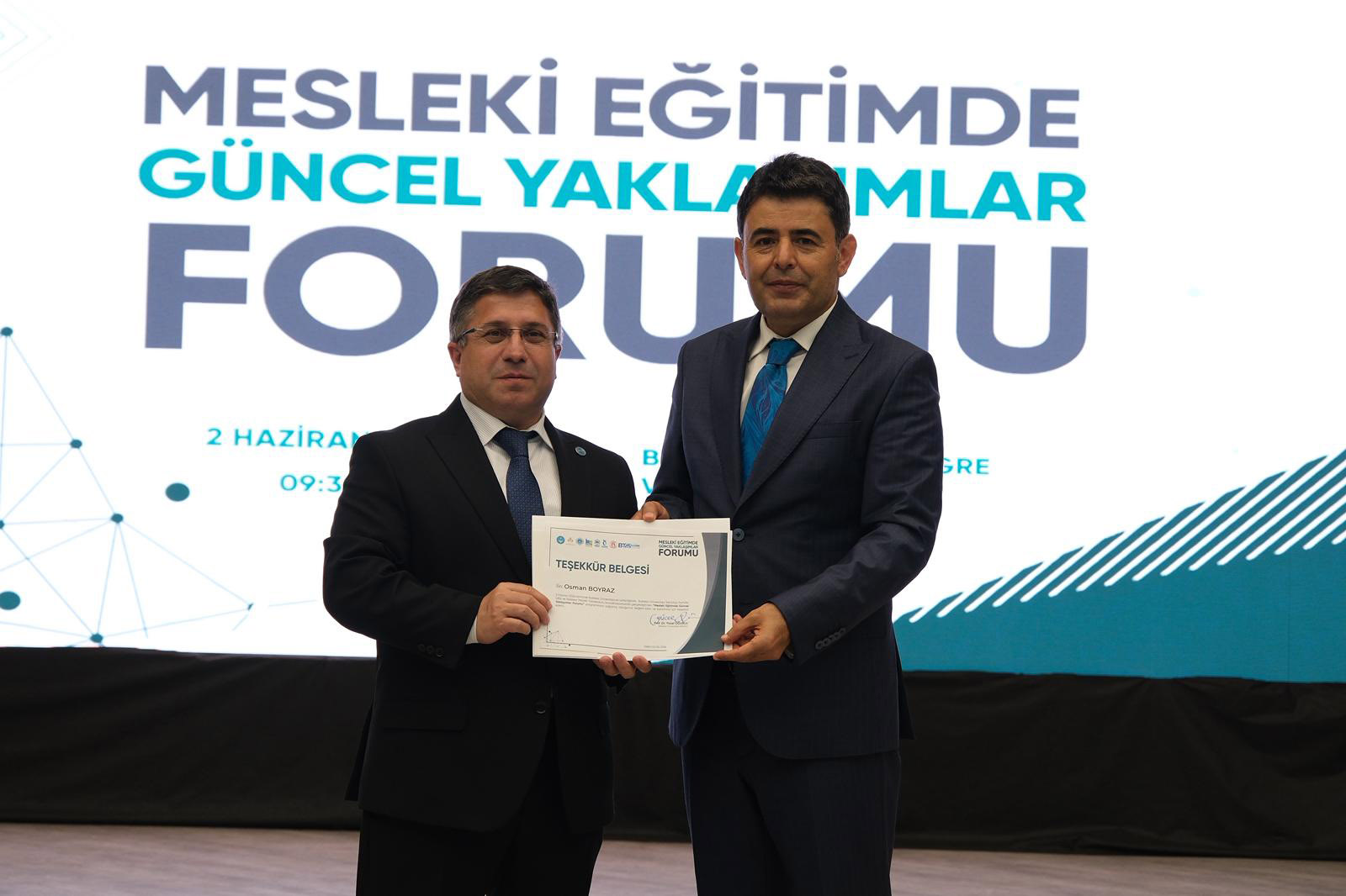Ulaştırma ve Altyapı Bakan Yardımcısı Osman Boyraz, “Mesleki Eğitimde Güncel Yaklaşımlar Forumu”nda BAÜN’lü Öğrencilerle Buluştu 13