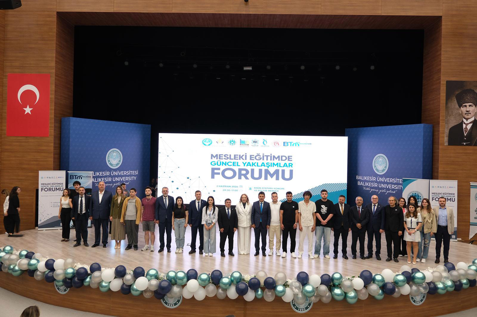 Ulaştırma ve Altyapı Bakan Yardımcısı Osman Boyraz, “Mesleki Eğitimde Güncel Yaklaşımlar Forumu”nda BAÜN’lü Öğrencilerle Buluştu 2