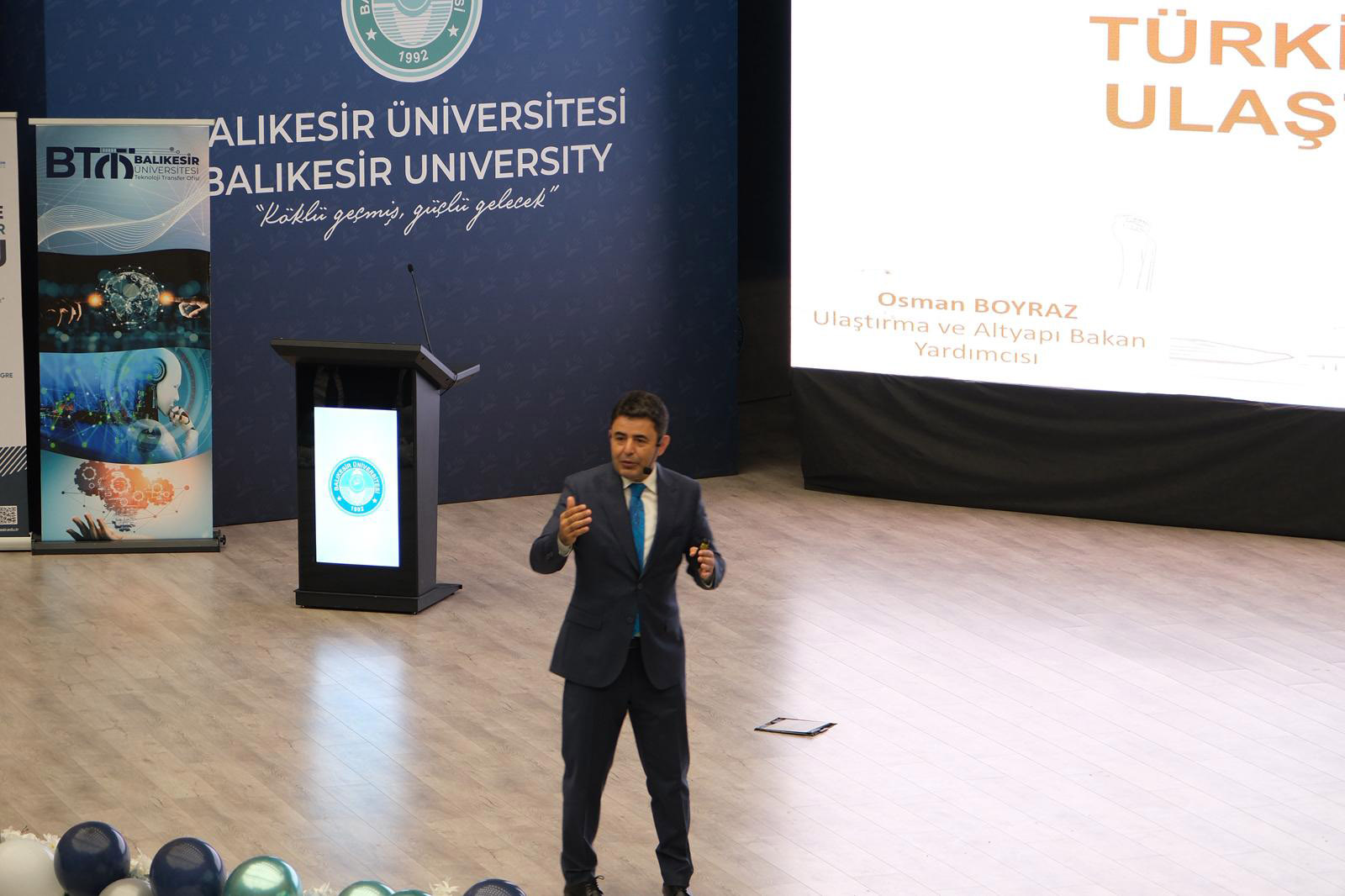Ulaştırma ve Altyapı Bakan Yardımcısı Osman Boyraz, “Mesleki Eğitimde Güncel Yaklaşımlar Forumu”nda BAÜN’lü Öğrencilerle Buluştu 10