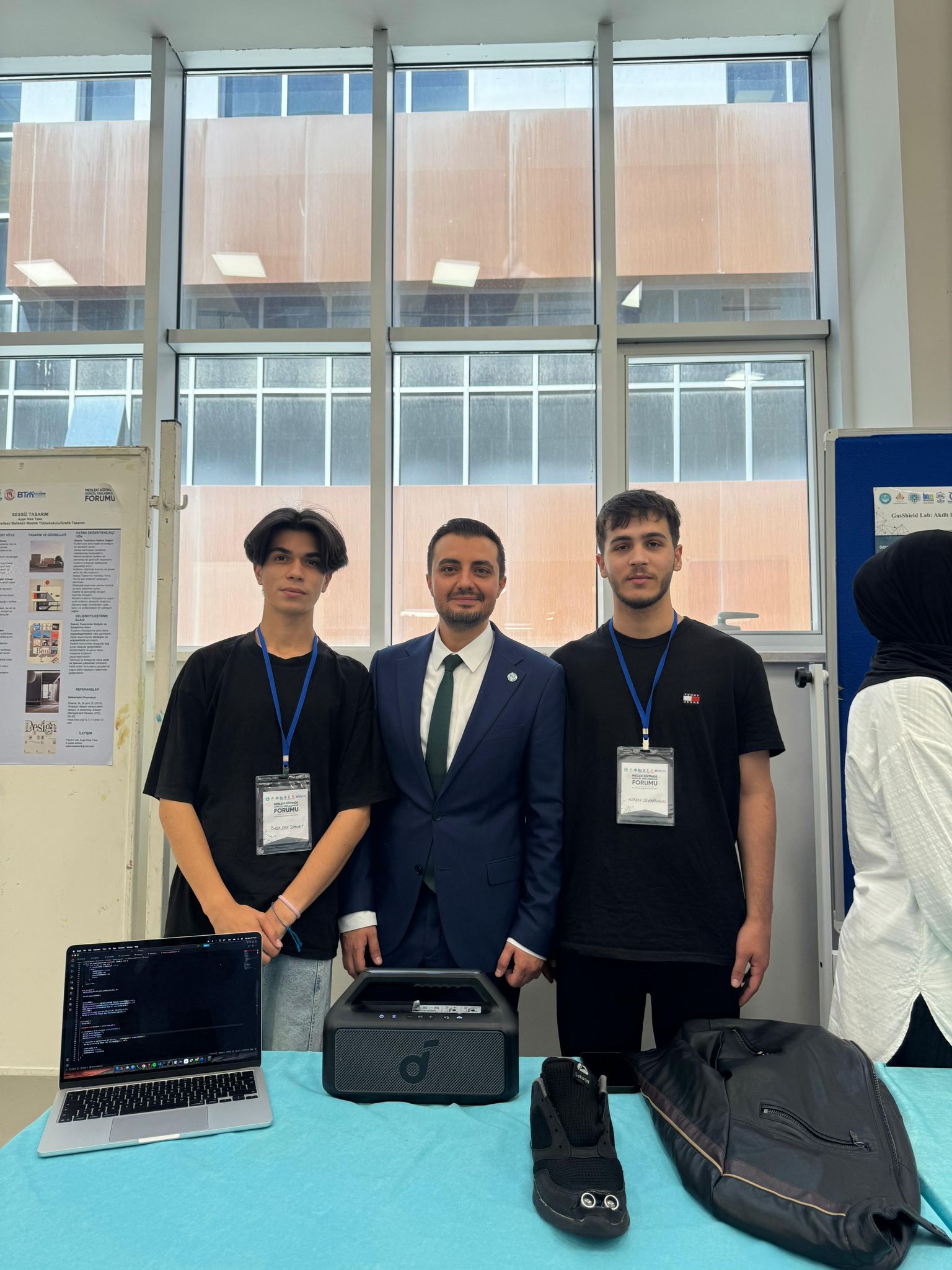 Elektronik ve Otomasyon Bölümü Öğrencilerimiz Mesleki Eğitimde Güncel Yaklaşımlar Forumuna Katılım Sağladı 9