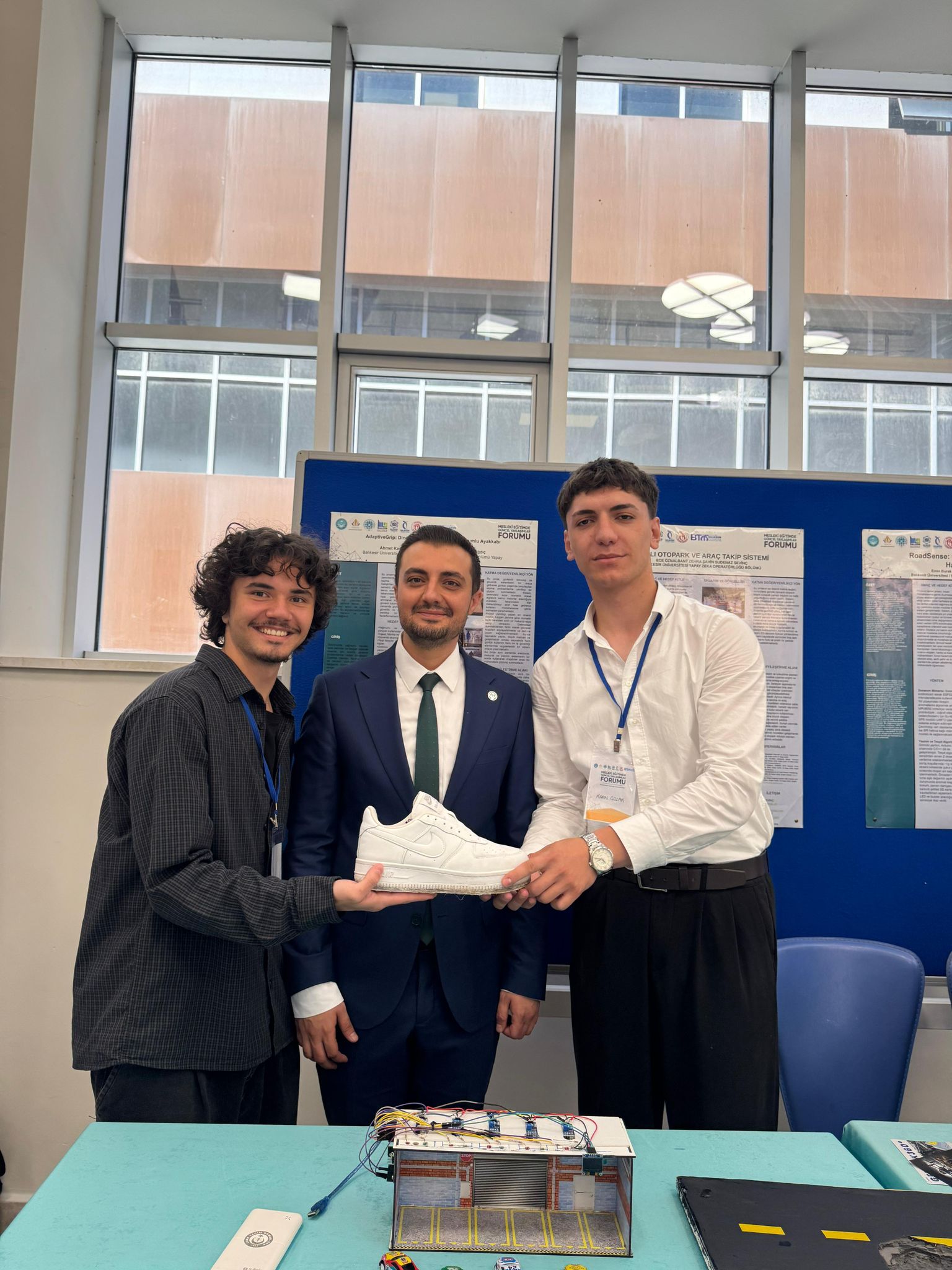 Elektronik ve Otomasyon Bölümü Öğrencilerimiz Mesleki Eğitimde Güncel Yaklaşımlar Forumuna Katılım Sağladı 7