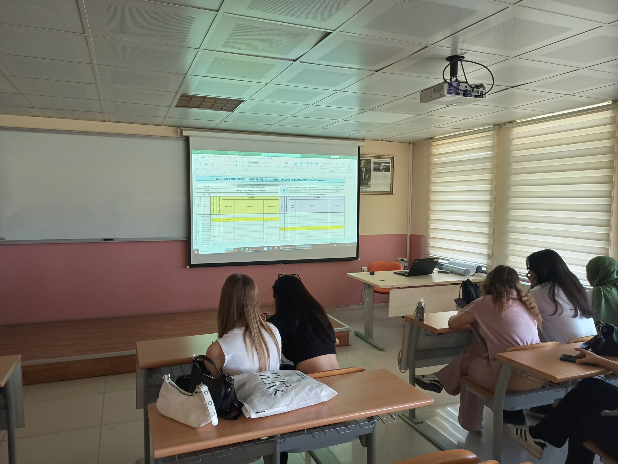 Öğrencilerimizle Final Sınav Programı Toplantısı Gerçekleştirildi 1