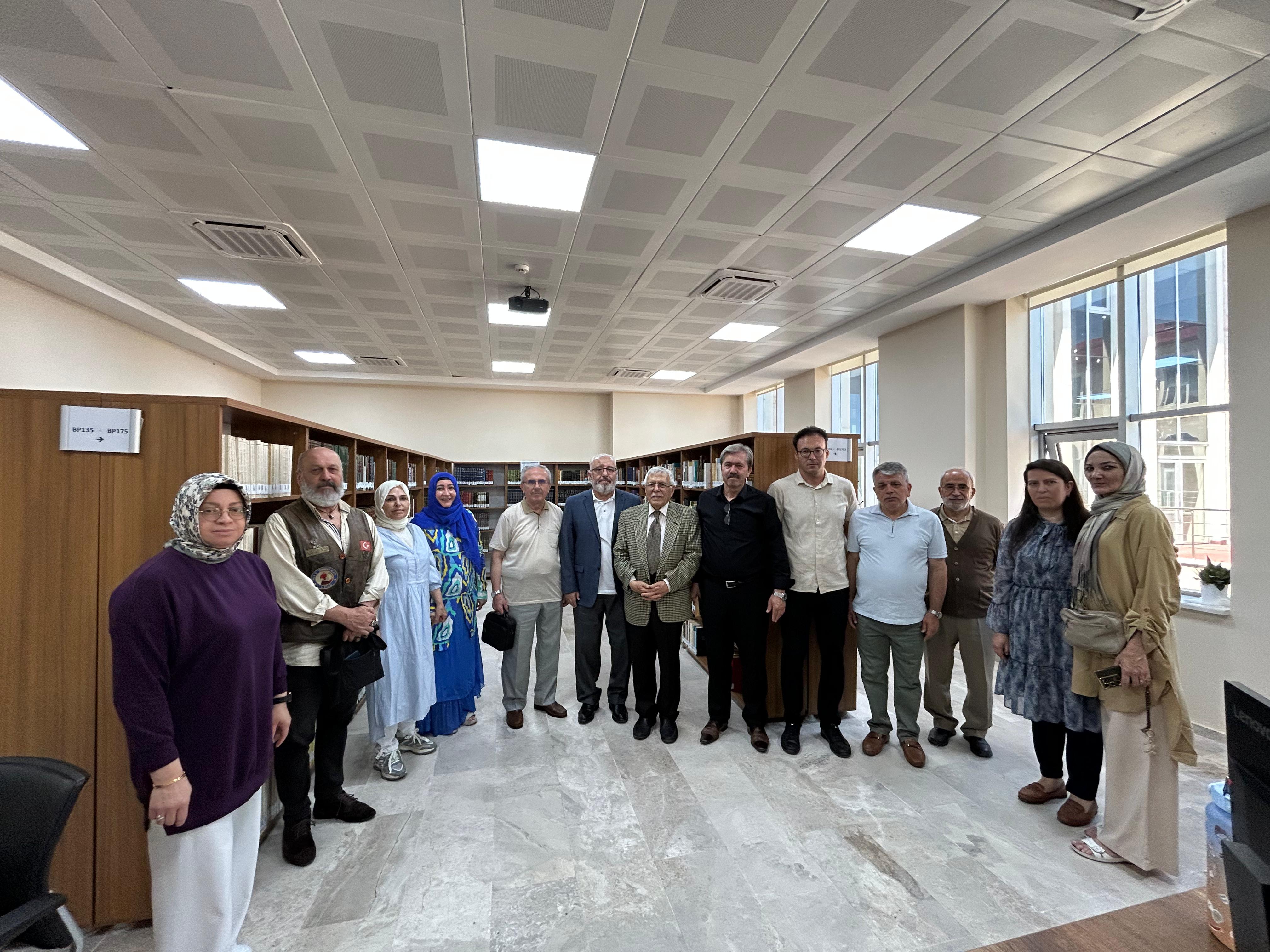 FAKÜLTEMİZDE ÜSTAD SEZAİ KARAKOÇ'U ANDIK 2