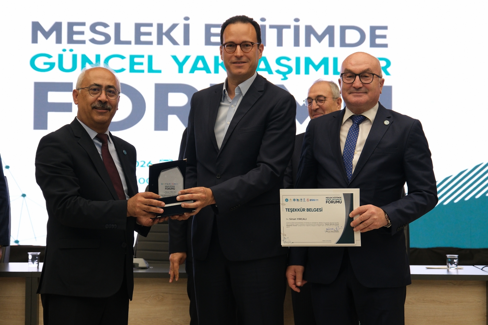 Mesleki Eğitimde Üniversite-Sanayi İş Birliği BAÜN’de Masaya Yatırıldı 8