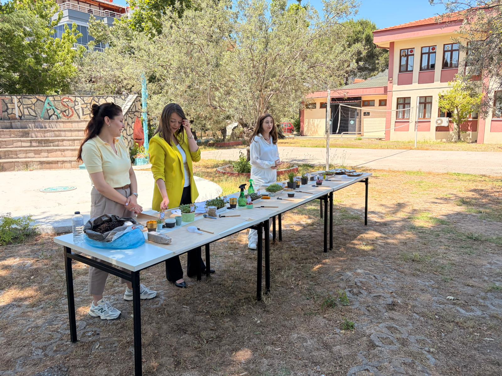 Yüksekokulumuzda Sağlık ve Tarım Bir Arada: Mikroyeşillik Atölyesi! 6