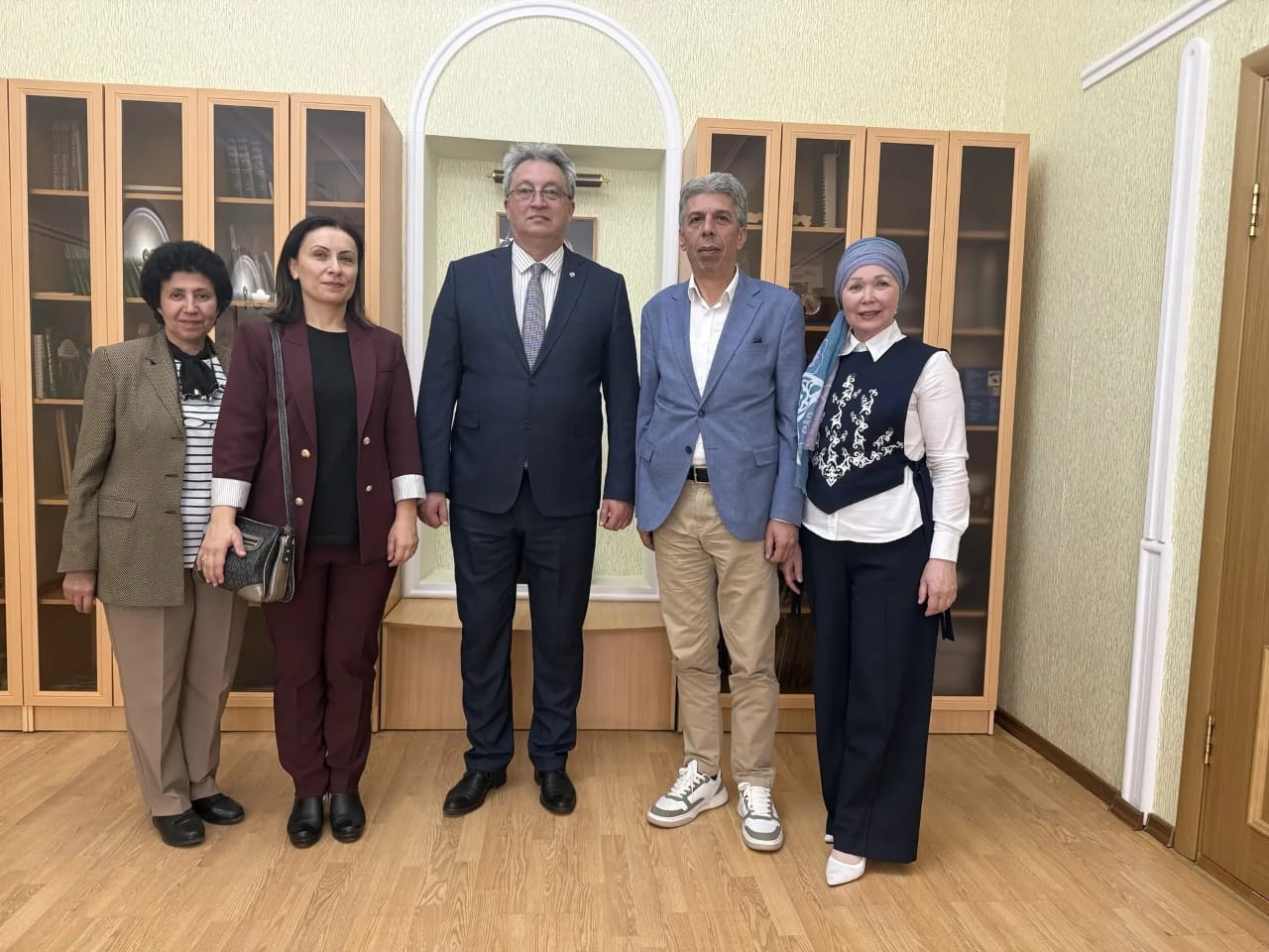 BAÜN Uluslararası Türkoloji Kongresinde Temsil Edildi 5