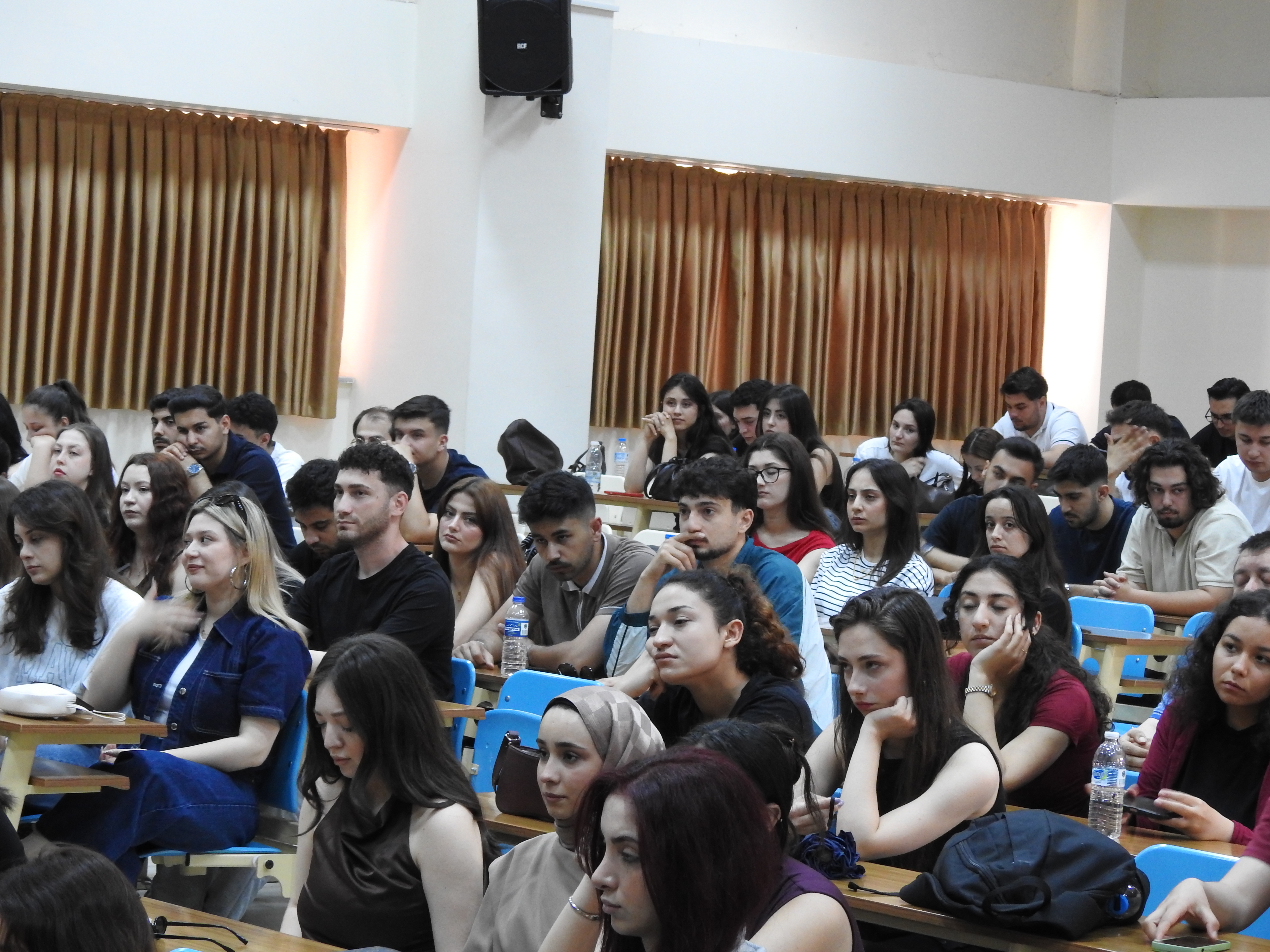 Dekan–Öğrenci Buluşması Gerçekleştirildi 5