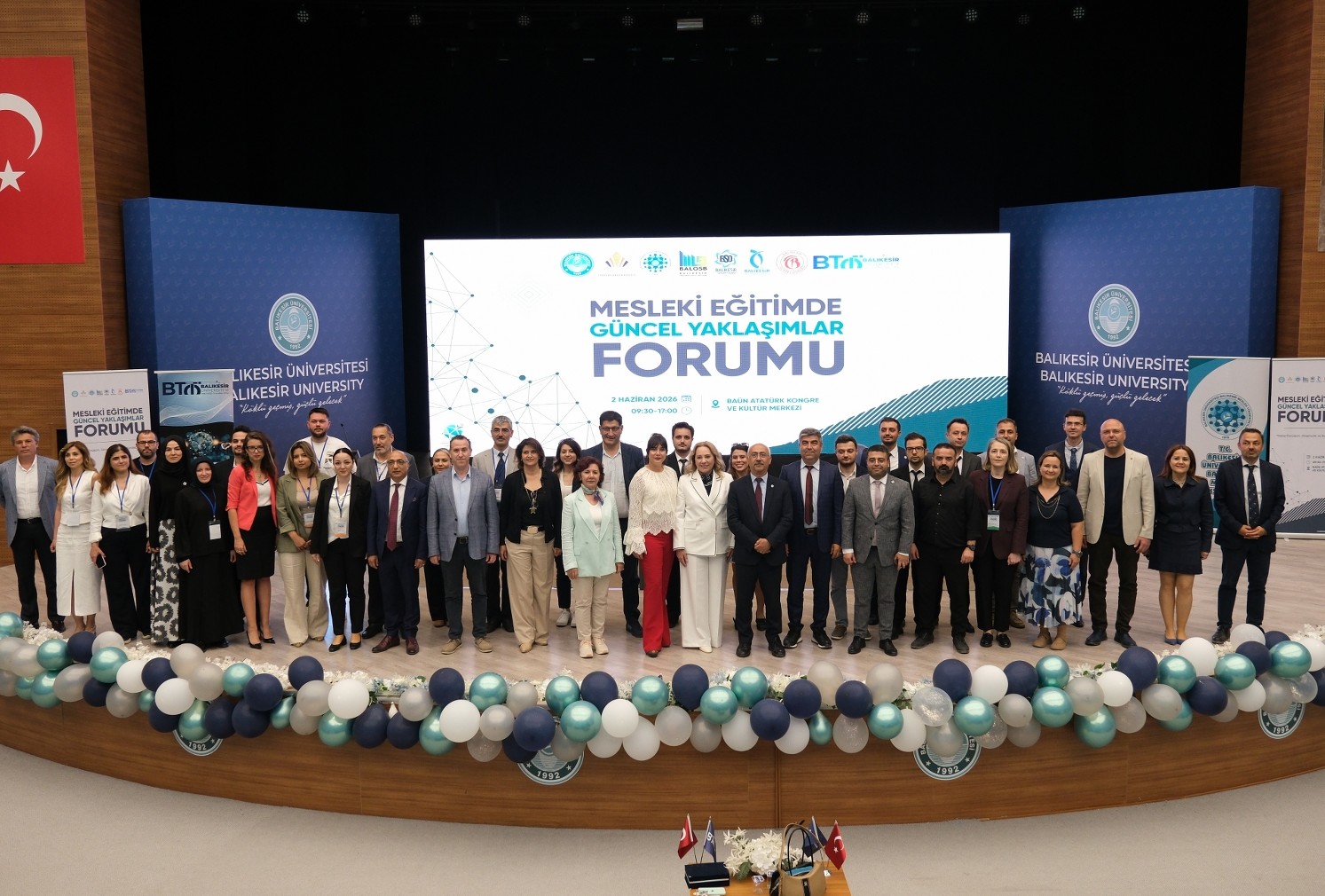 Üniversite-Sanayi İş Birliğinde Mesleki Eğitimin Geleceğine Yön Verecek Öneriler Balıkesir Üniversitesindeki Çalıştayda Değerlendirildi