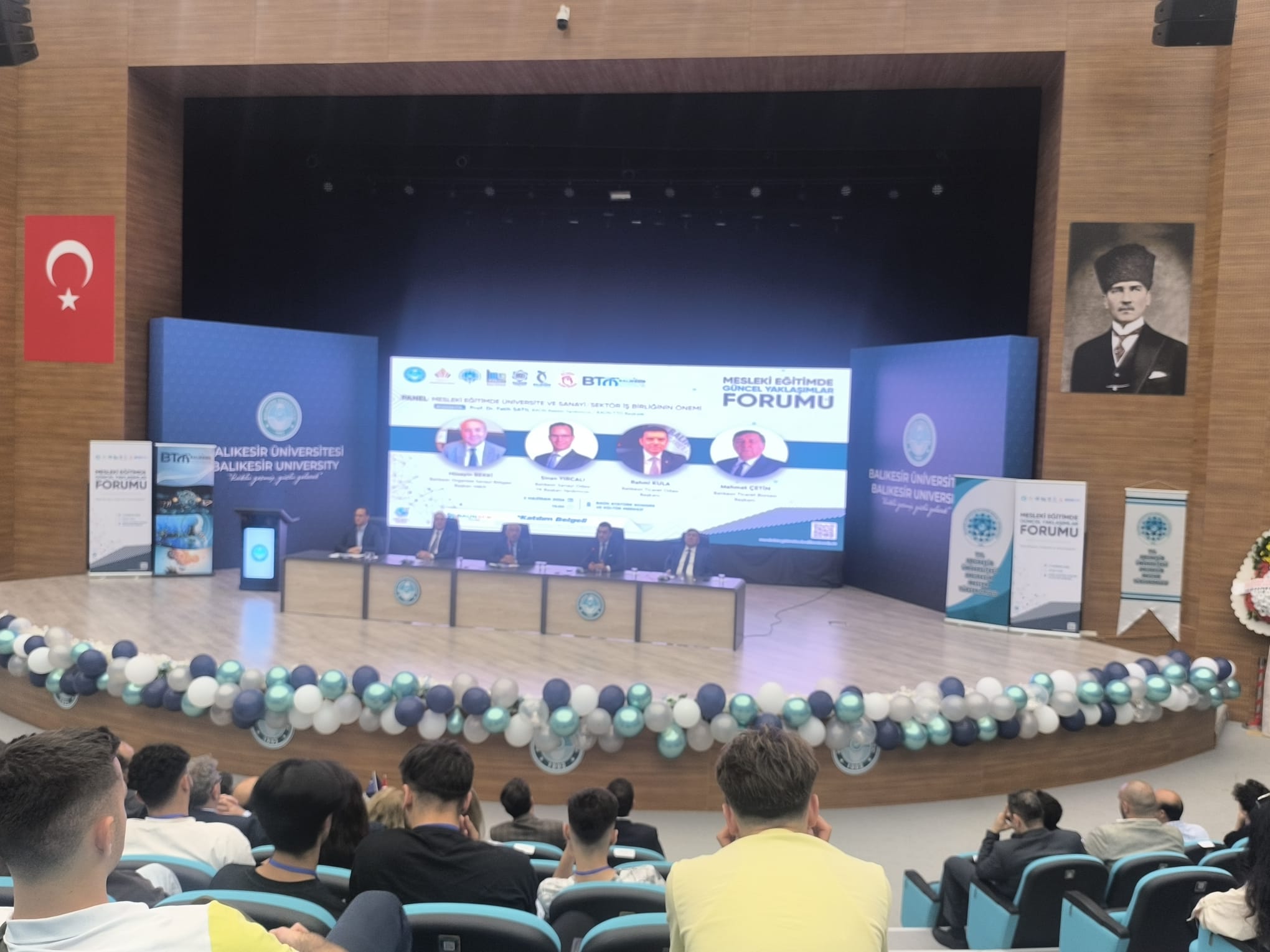 Savaştepe MYO olarak Mesleki Eğitimde Güncel Yaklaşımlar Forumu'na Katılım sağladık. 3