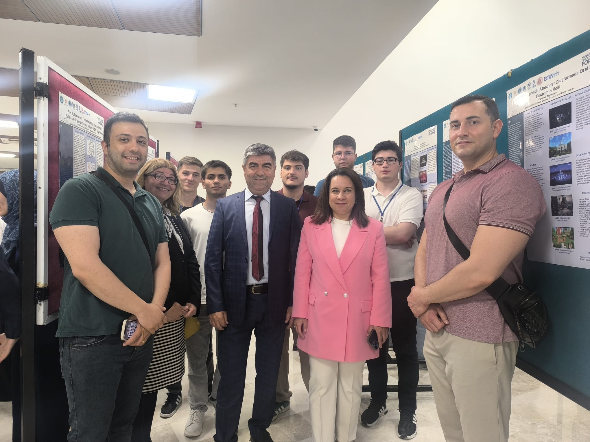 Savaştepe MYO olarak Mesleki Eğitimde Güncel Yaklaşımlar Forumu'na Katılım sağladık. 6